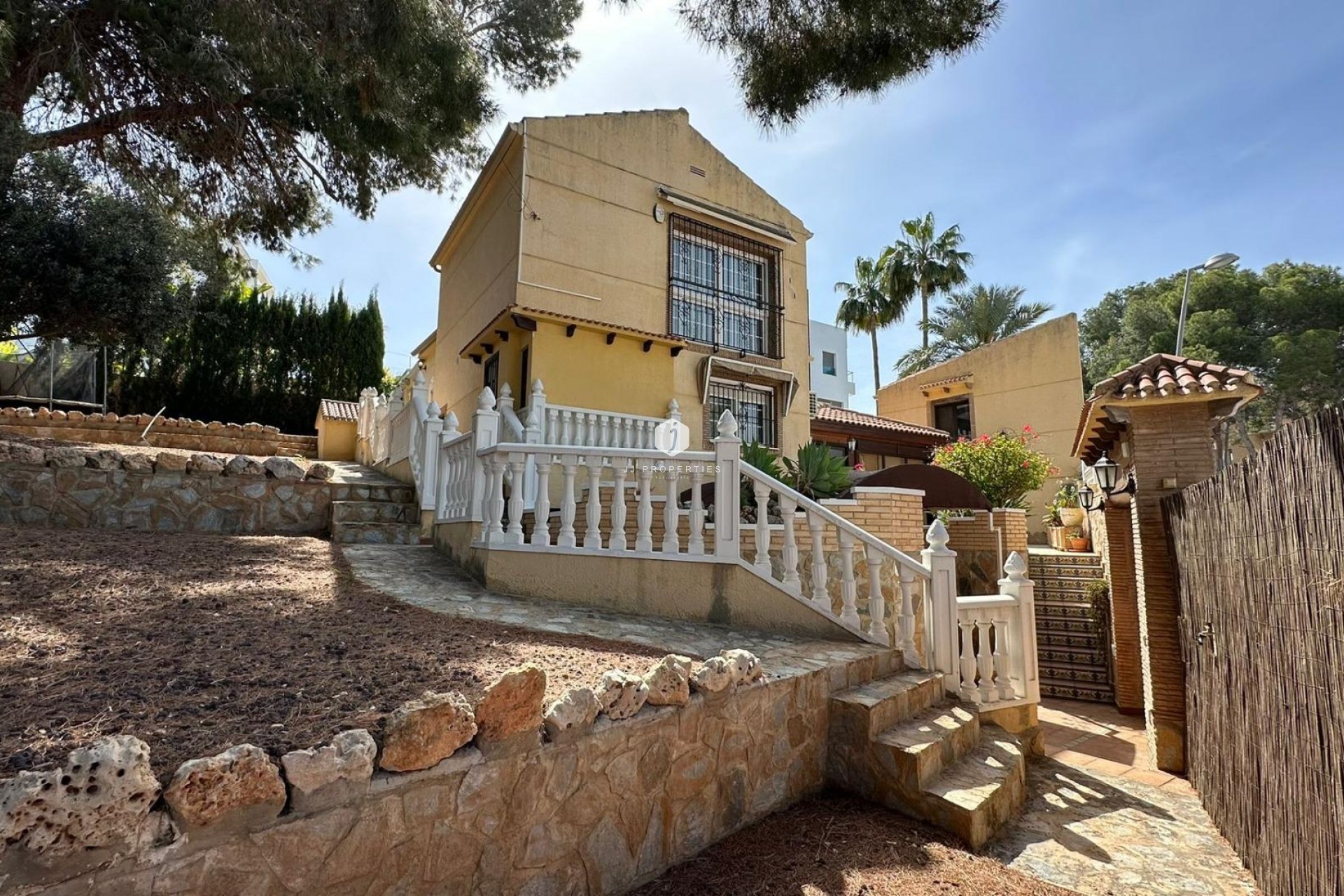 Resale - Villa -
Torrevieja - Los Balcones - Los Altos del Edén