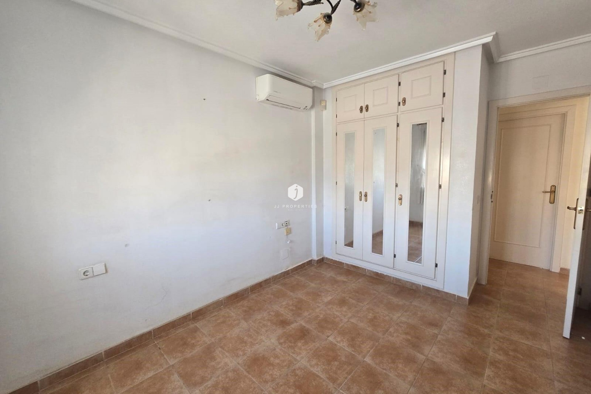 Resale - Villa -
Torrevieja - Los Balcones - Los Altos del Edén
