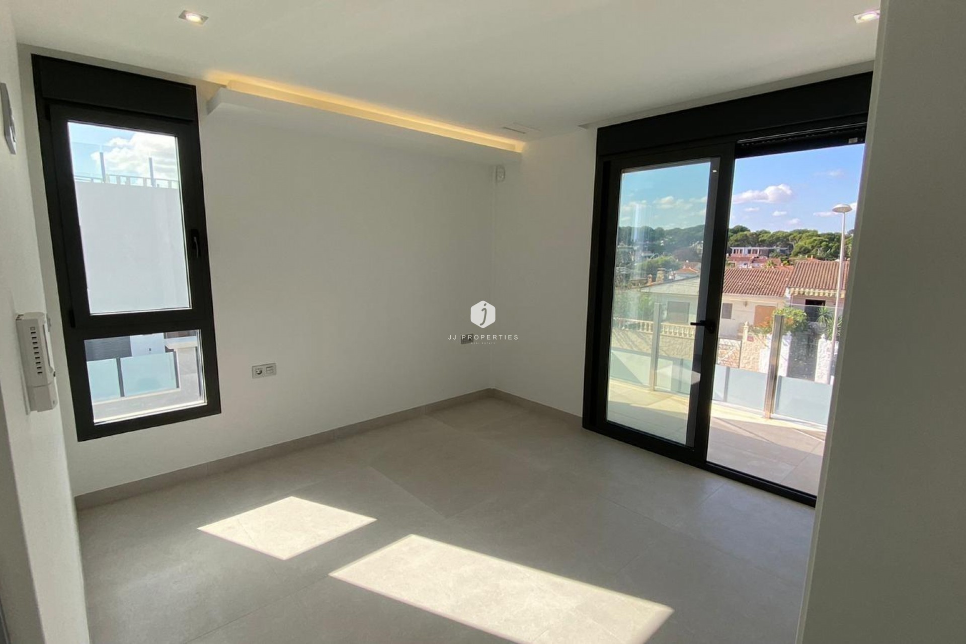 Resale - Villa -
Torrevieja - Los Balcones