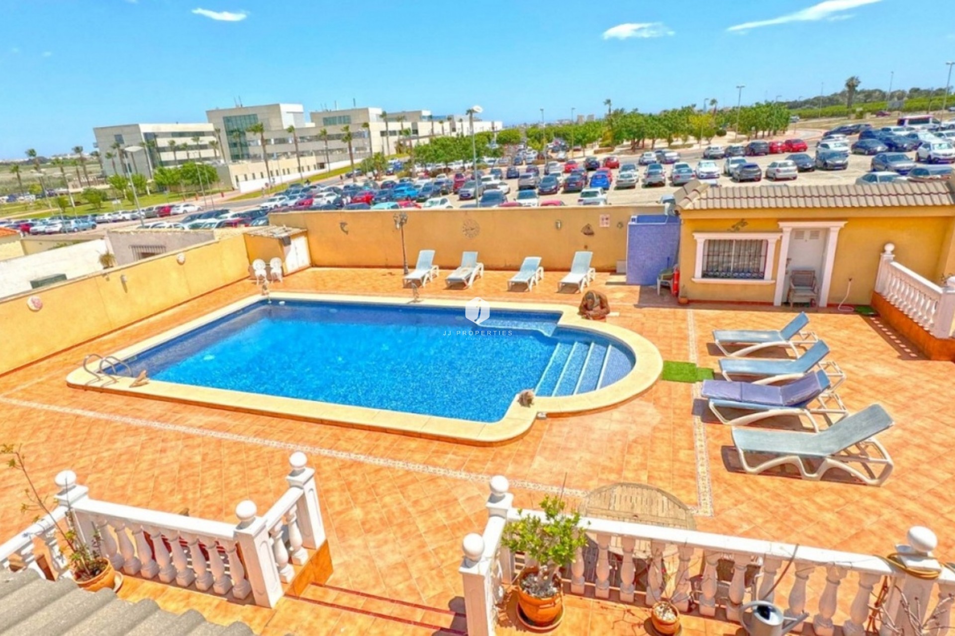 Resale - Villa -
Torrevieja - Los Balcones