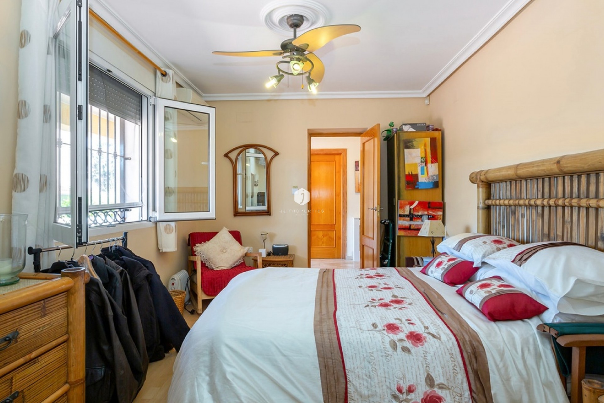 Resale - Villa -
Torrevieja - Los Balcones