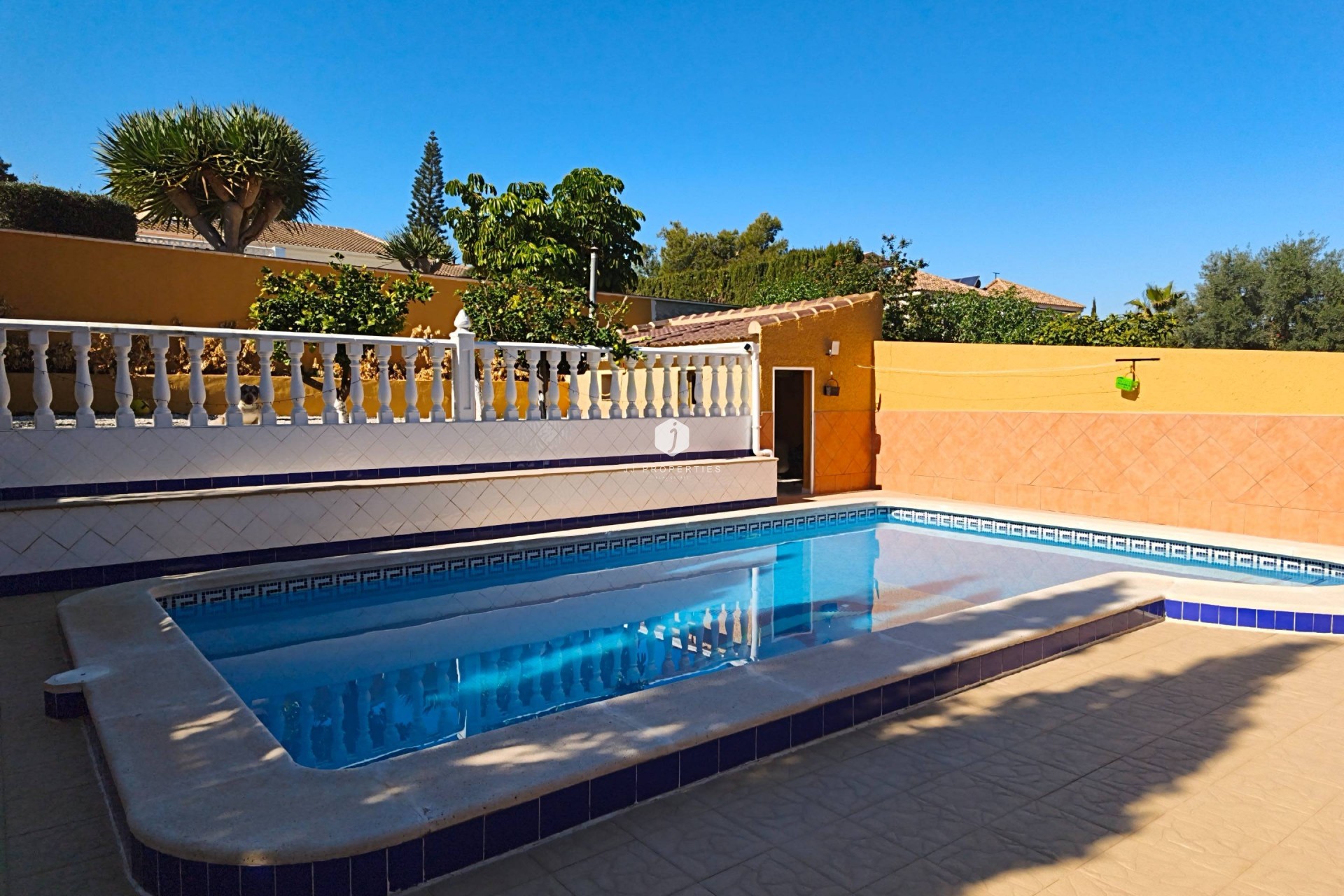 Resale - Villa -
Torrevieja - Los Balcones