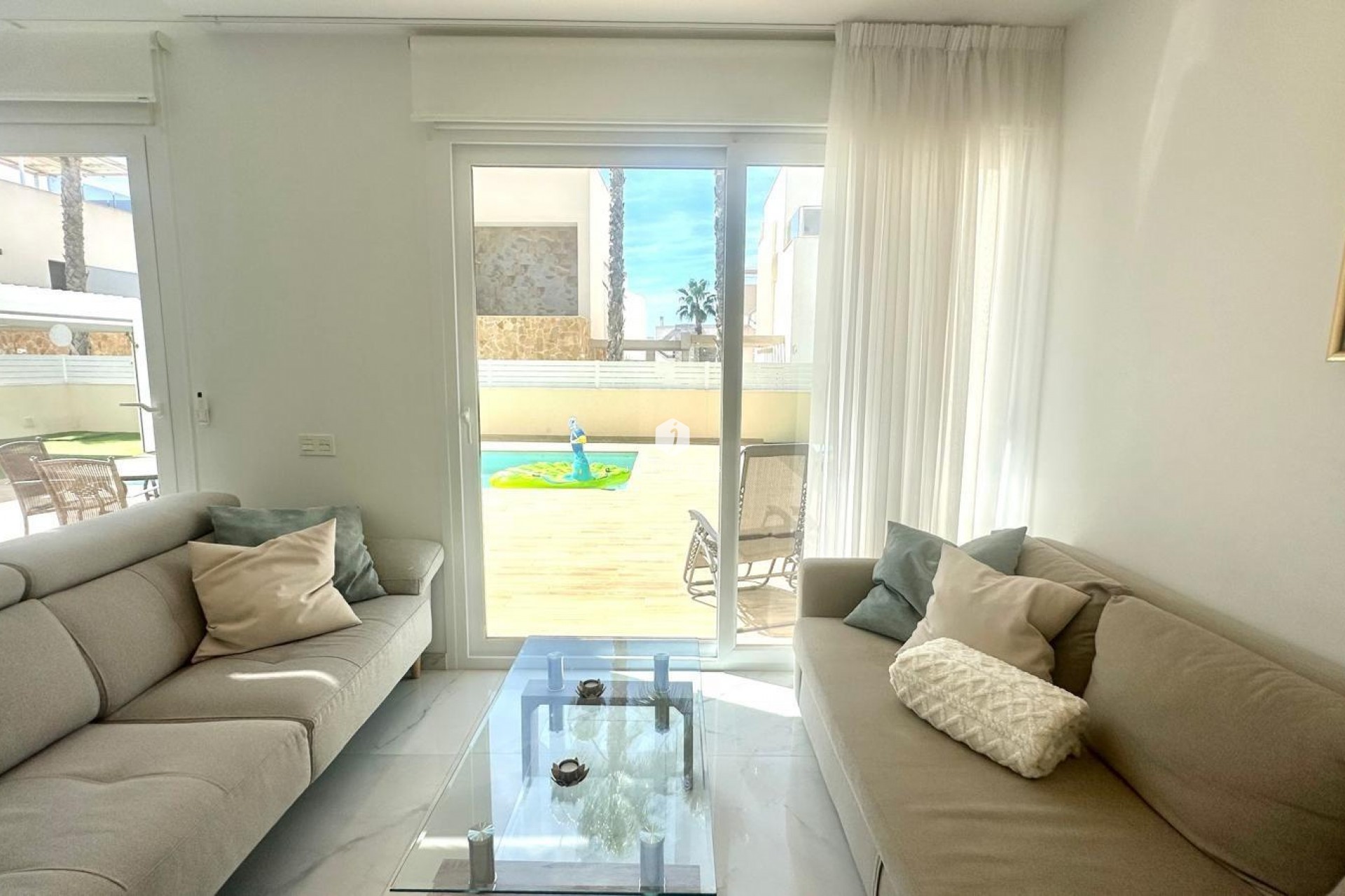 Resale - Villa -
Torrevieja - Miramar - Torre Del Moro
