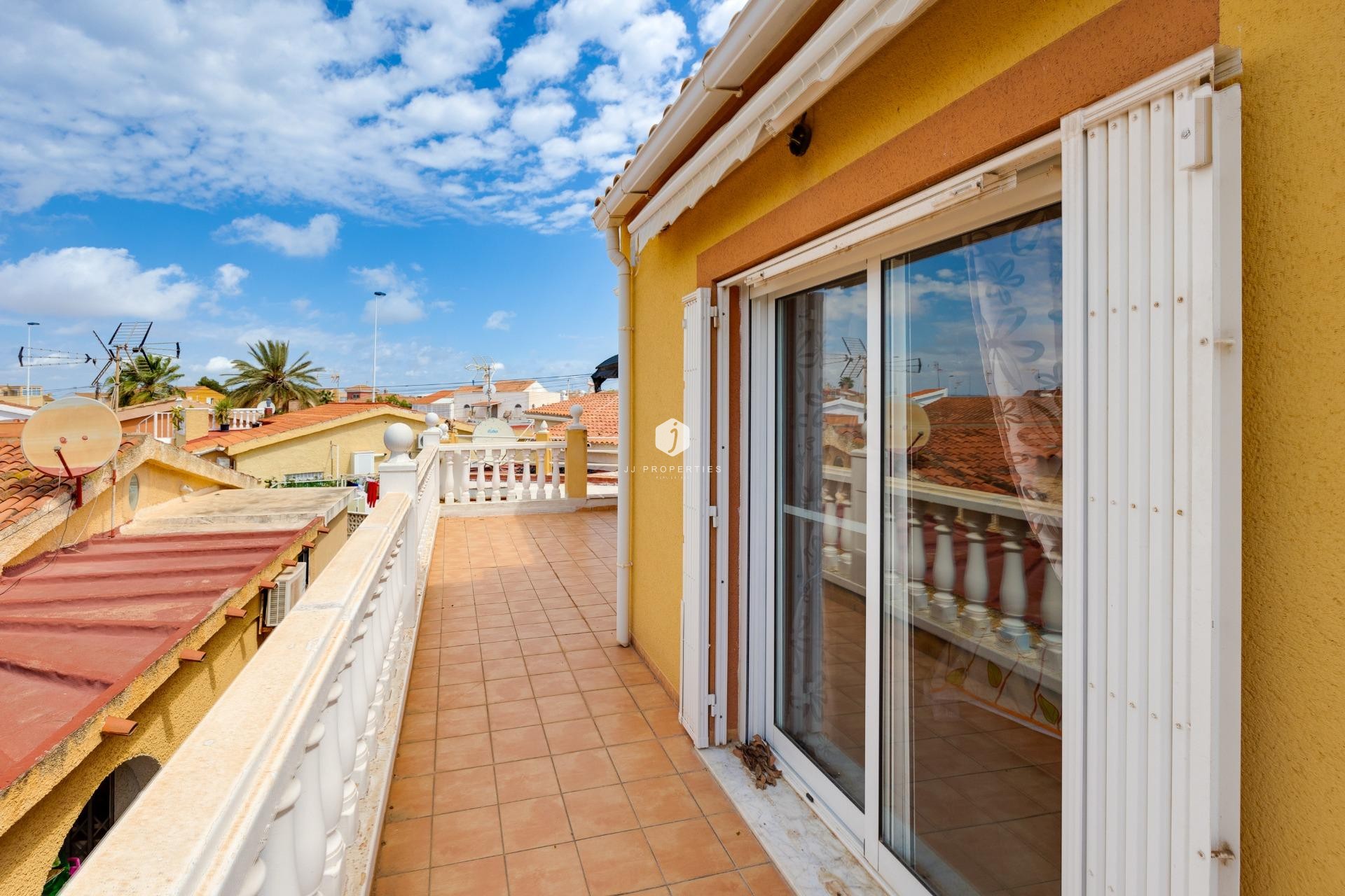 Resale - Villa -
Torrevieja - Playa de los Locos