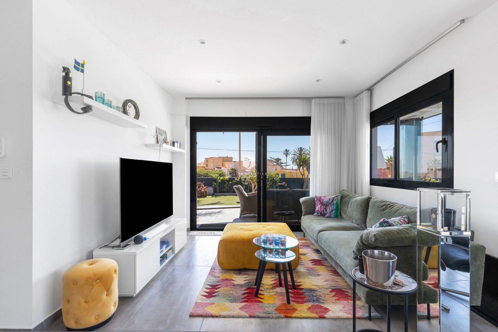 Resale - Villa -
Torrevieja - Rosaleda