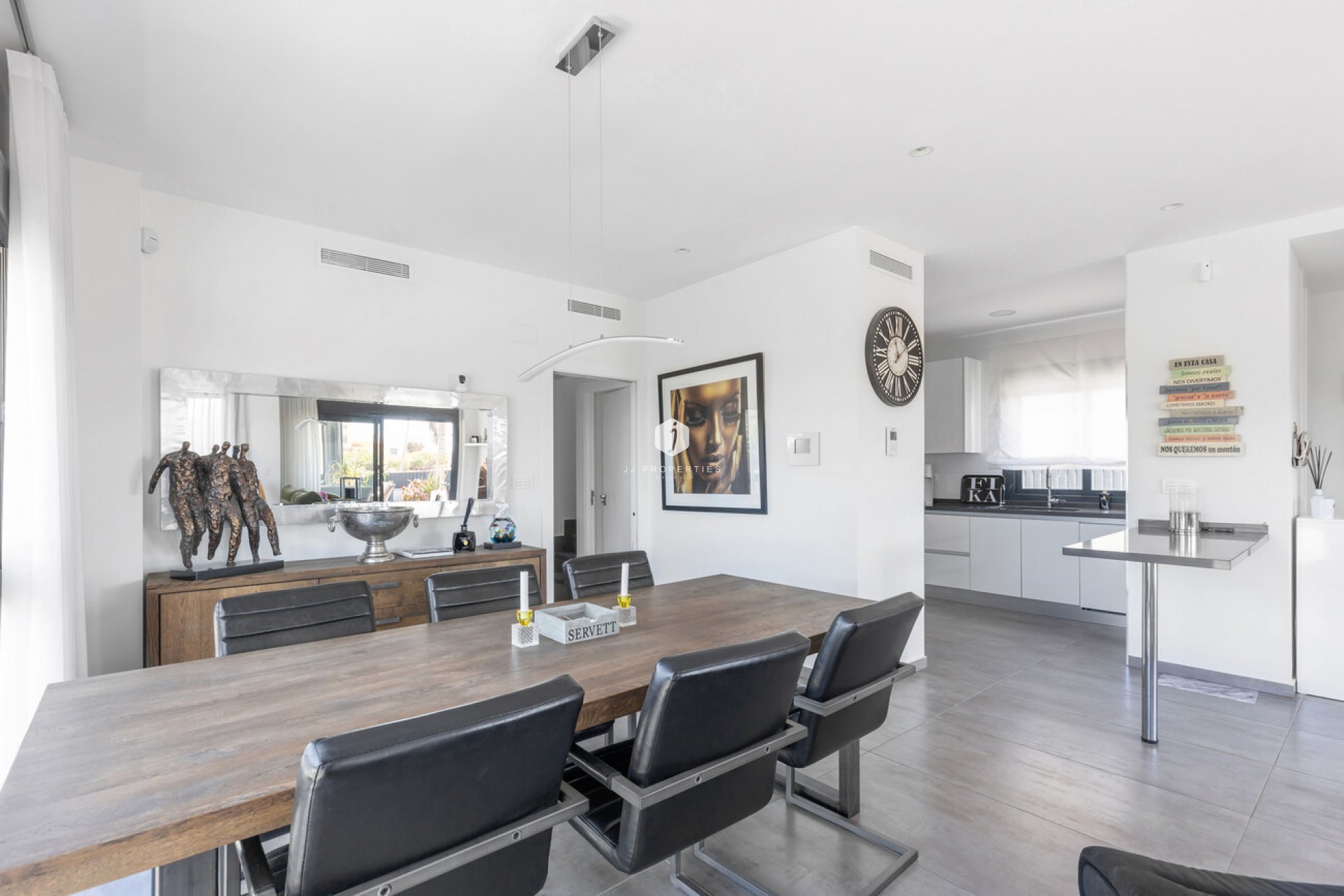 Resale - Villa -
Torrevieja - Rosaleda