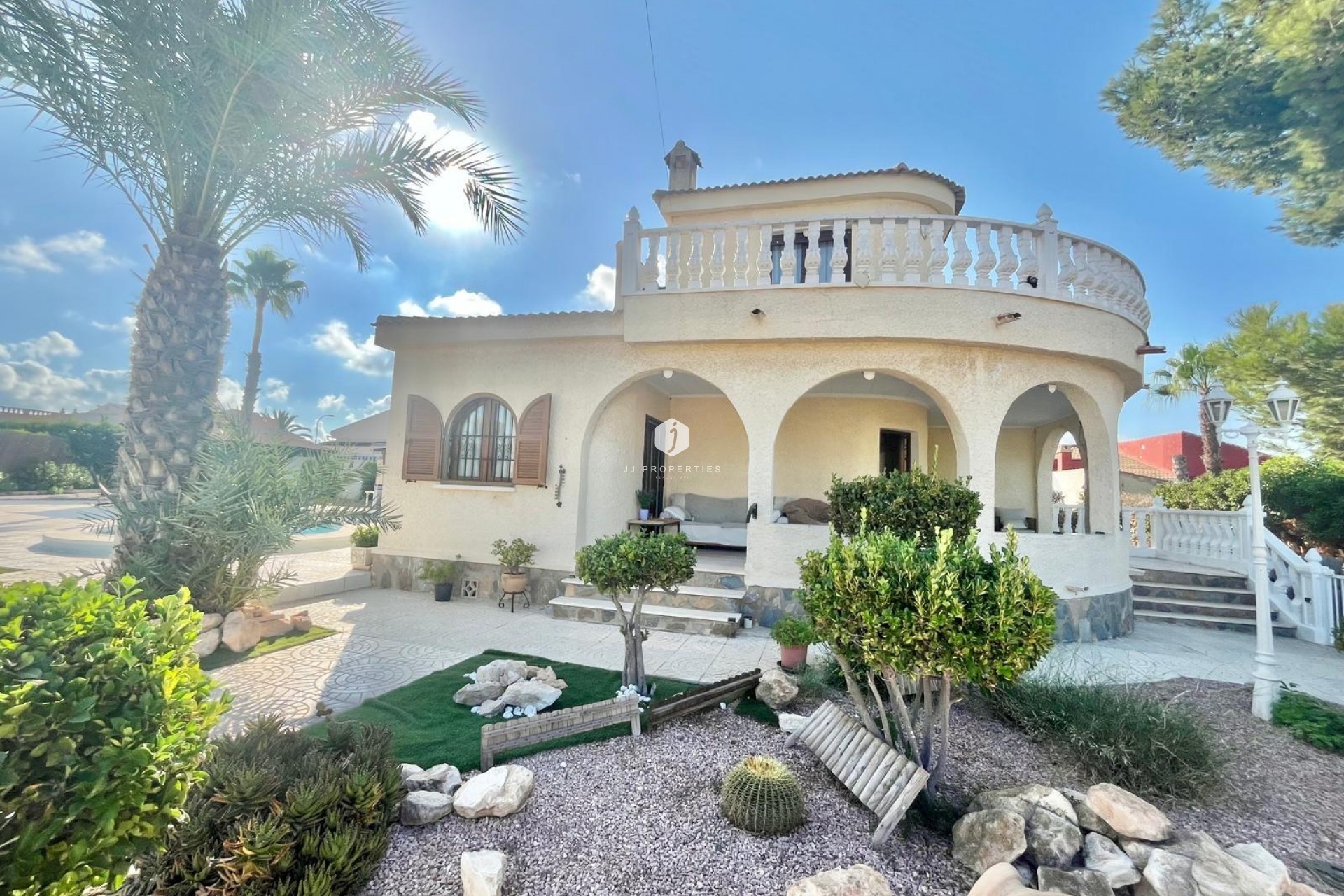 Resale - Villa -
Torrevieja - San luis