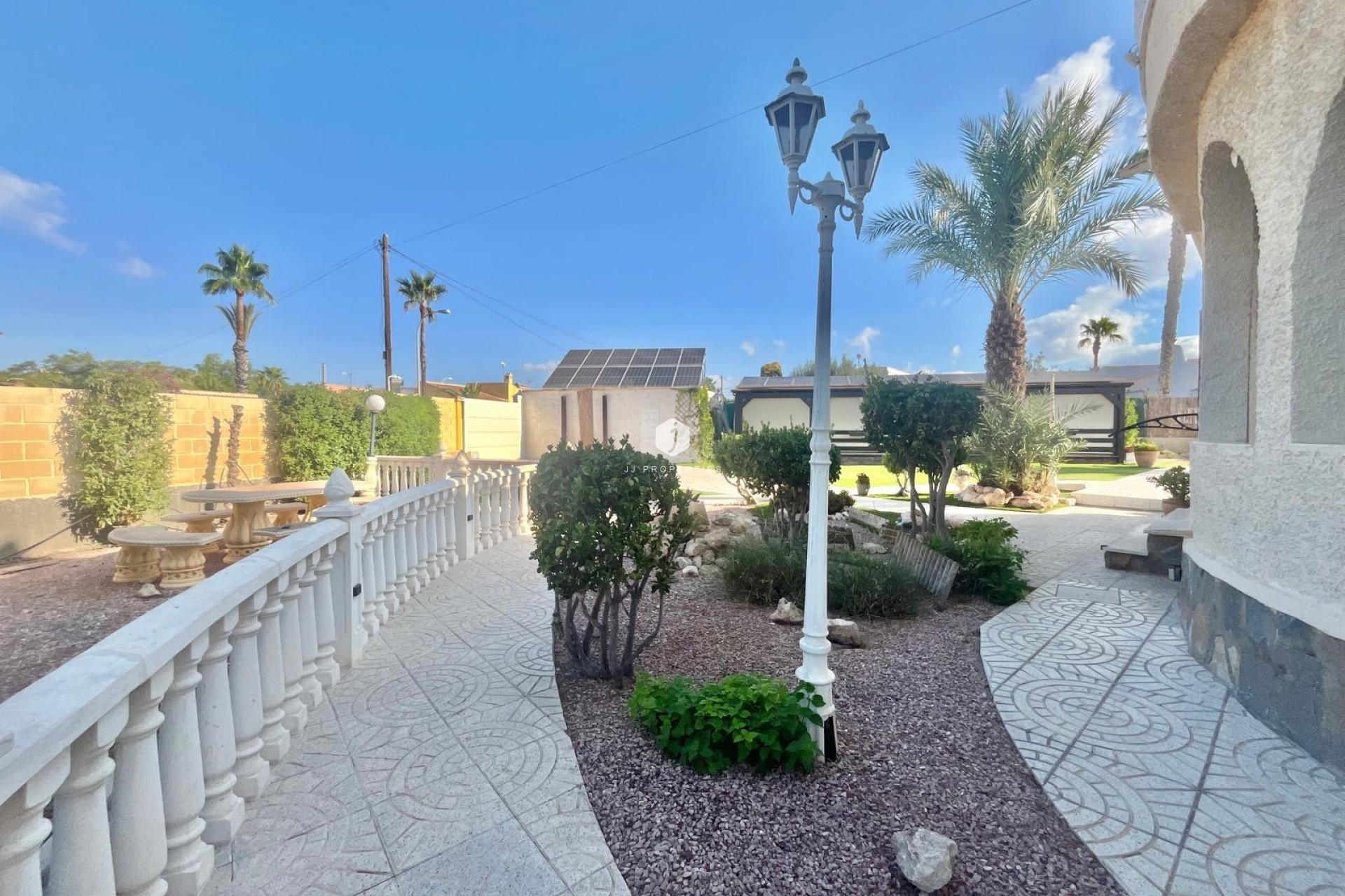 Resale - Villa -
Torrevieja - San luis