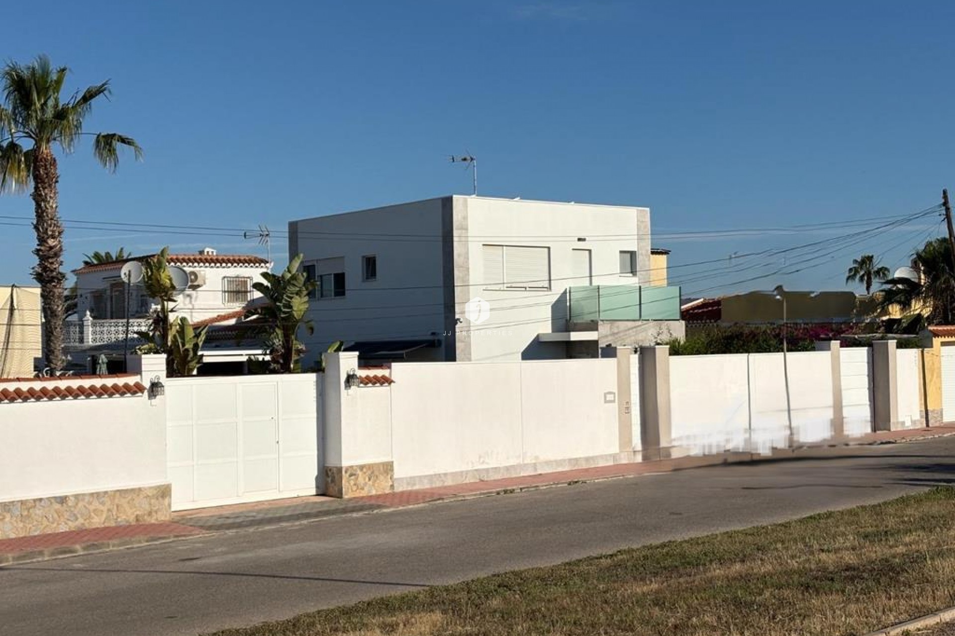 Resale - Villa -
Torrevieja - Torreta Florida