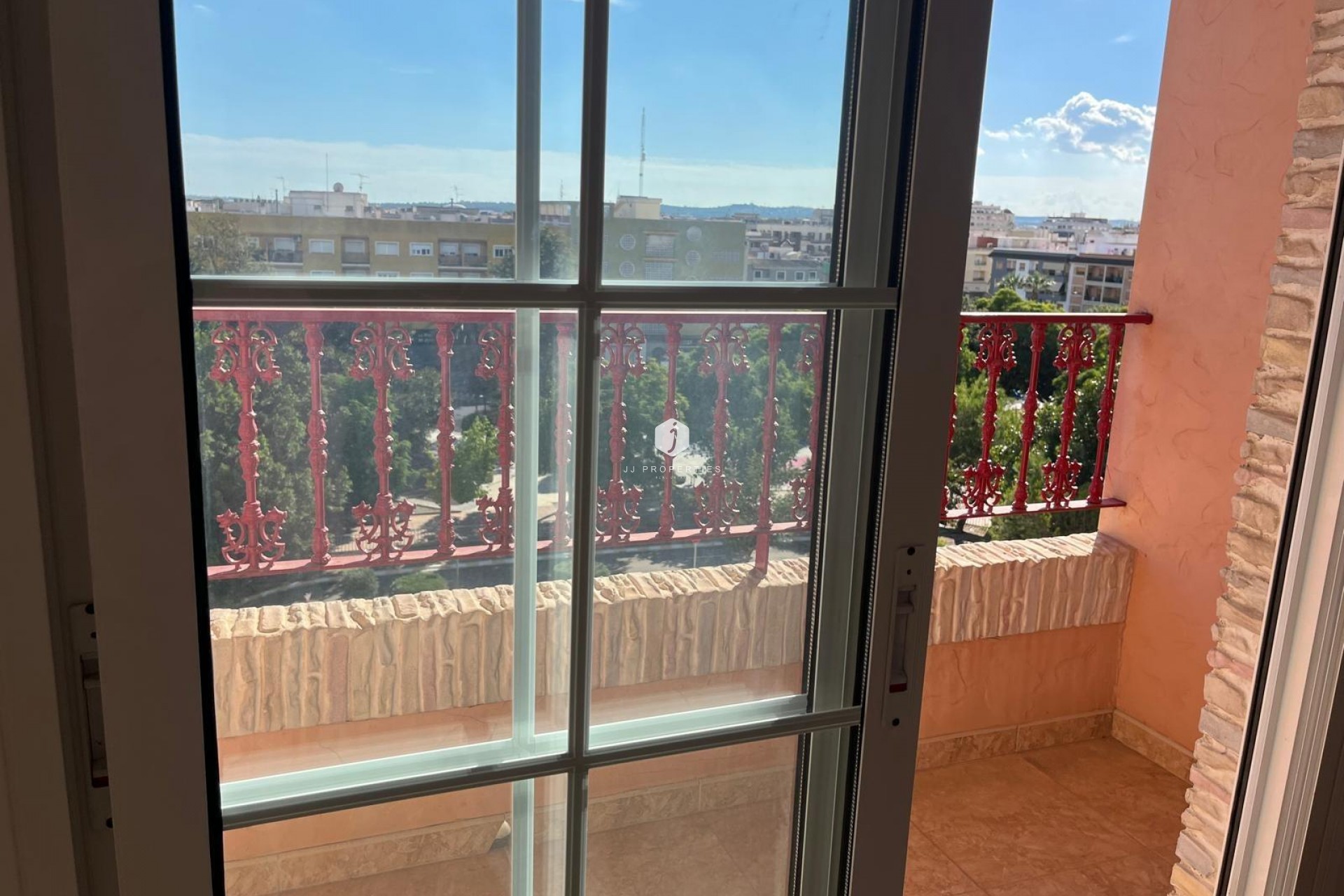 Segunda mano - Apartamento / piso -
Almoradí