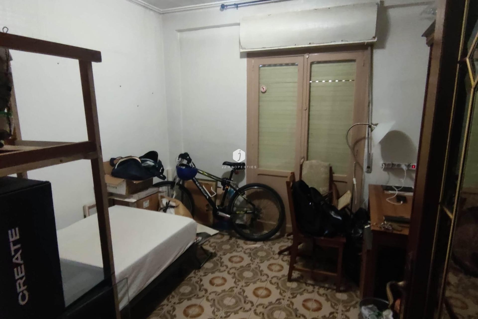 Segunda mano - Apartamento / piso -
Cox - Comunidad Valenciana