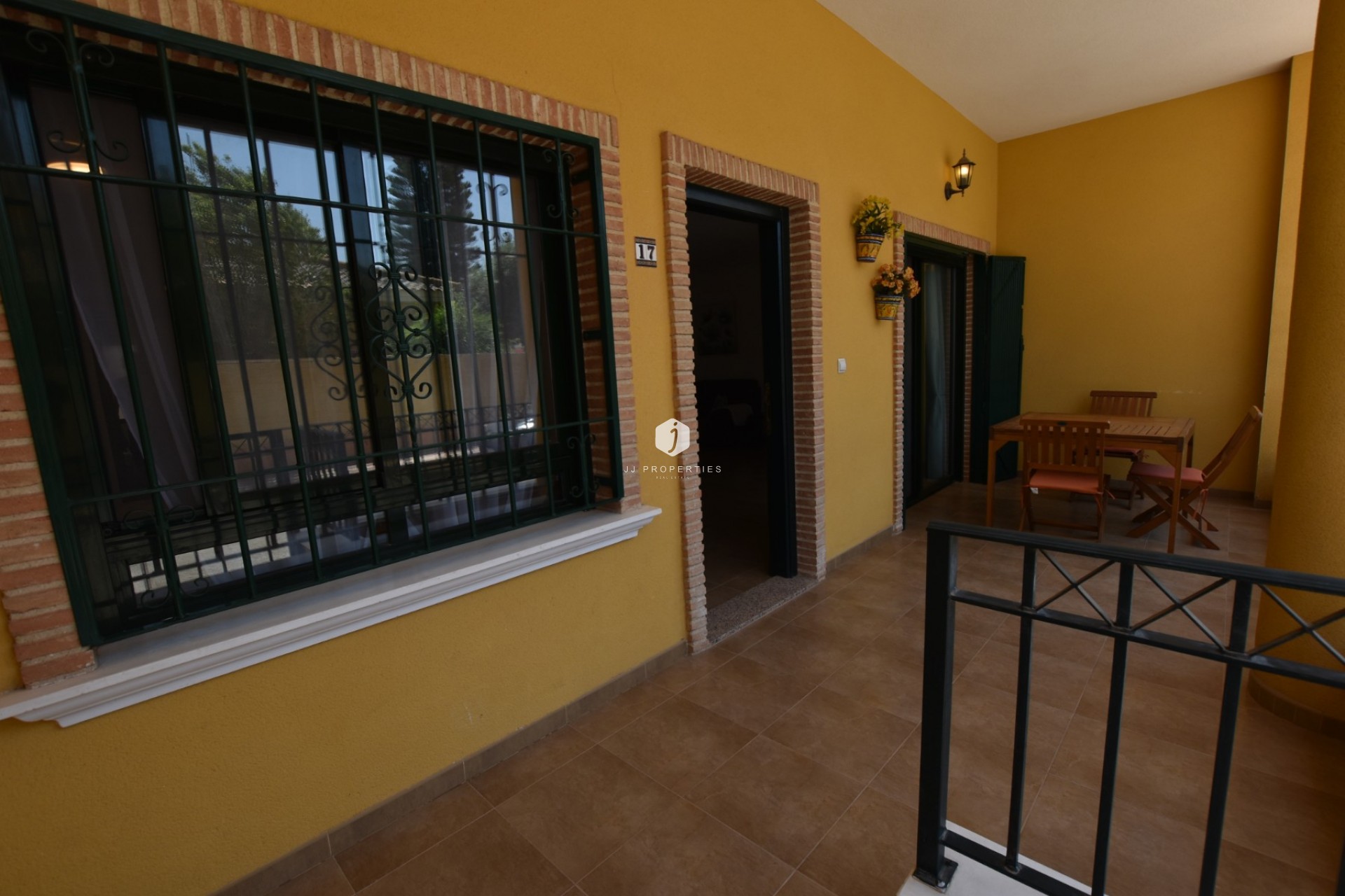 Segunda mano - Apartamento / piso -
Daya Vieja - Costa Blanca