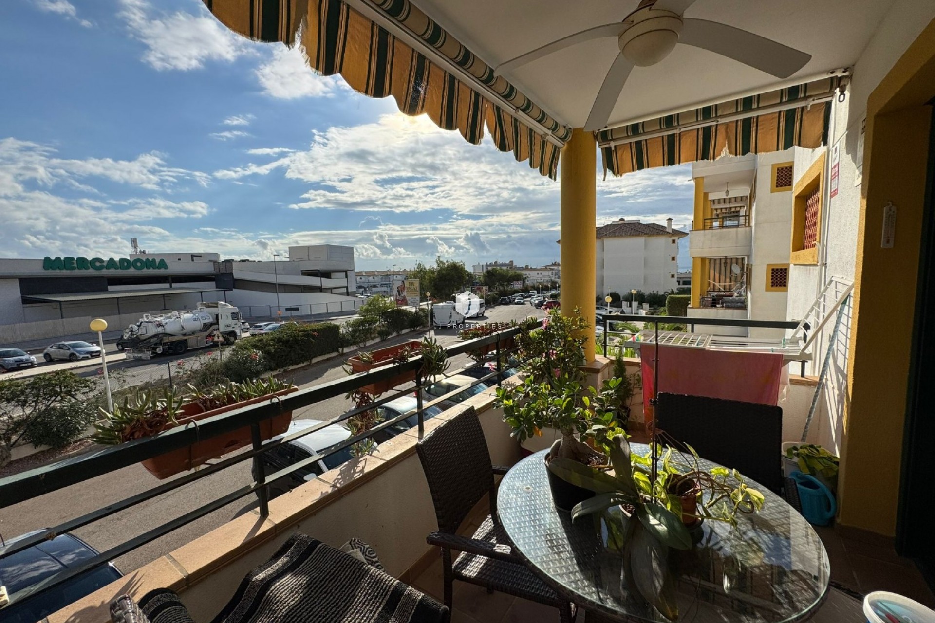 Segunda mano - Apartamento / piso -
Dehesa de Campoamor - Costa Blanca