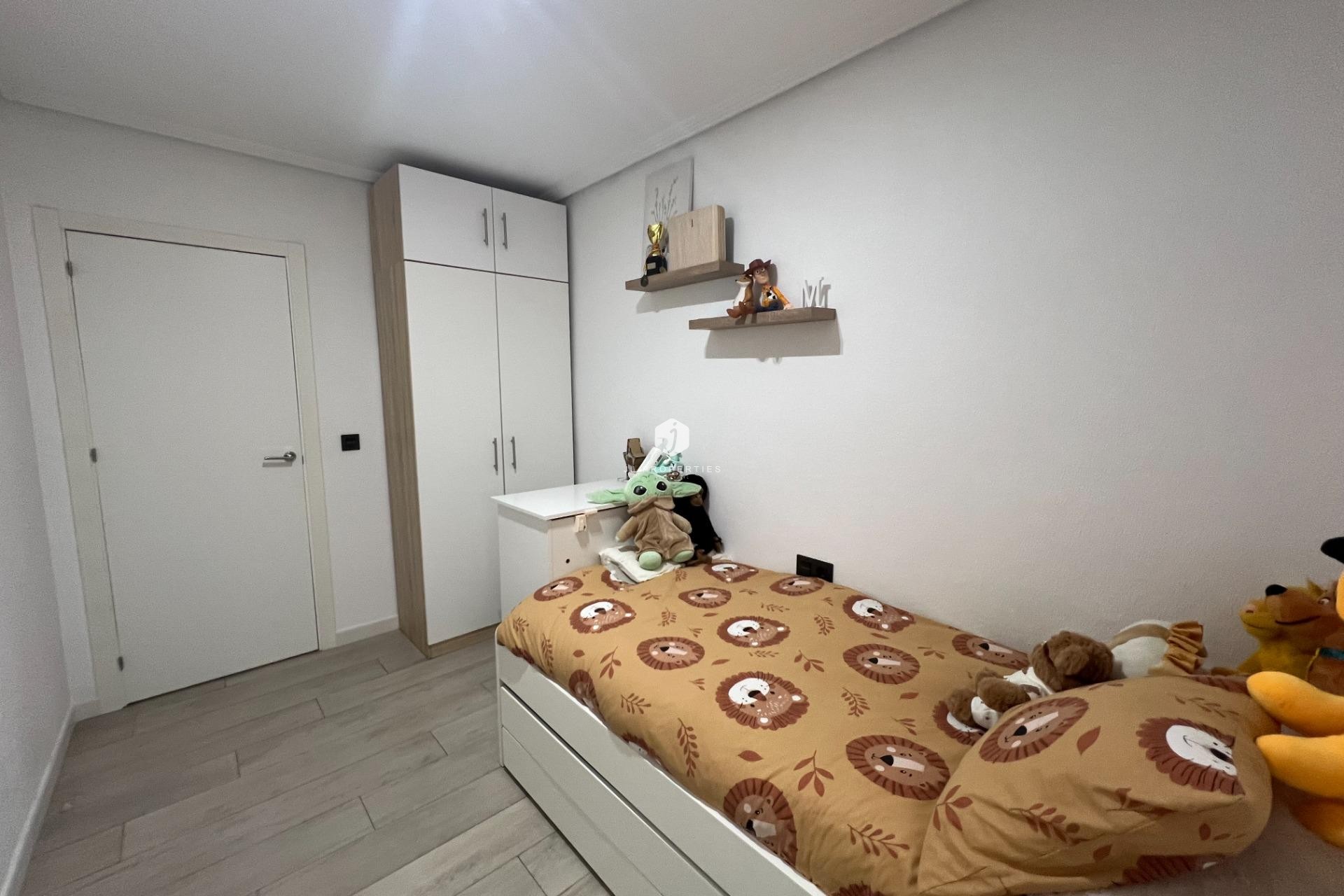 Segunda mano - Apartamento / piso -
Dolores - Comunidad Valenciana