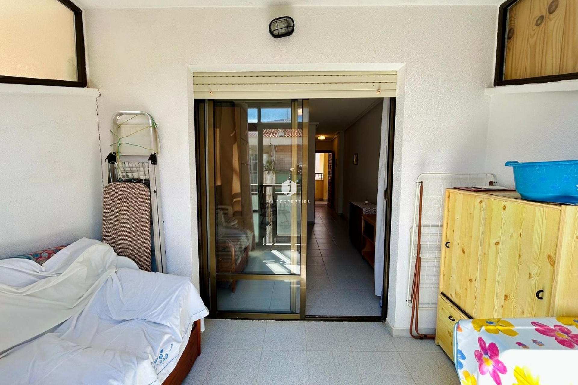 Segunda mano - Apartamento / piso -
El Chaparral - Inland