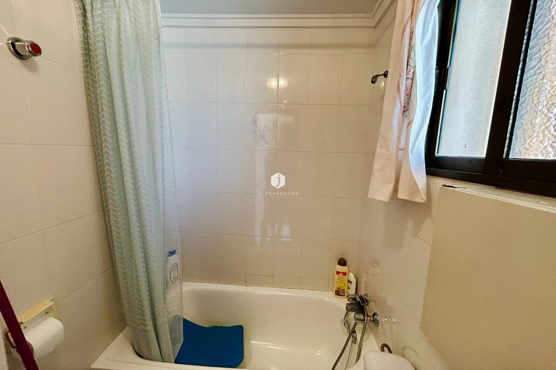 Segunda mano - Apartamento / piso -
El Chaparral - Inland