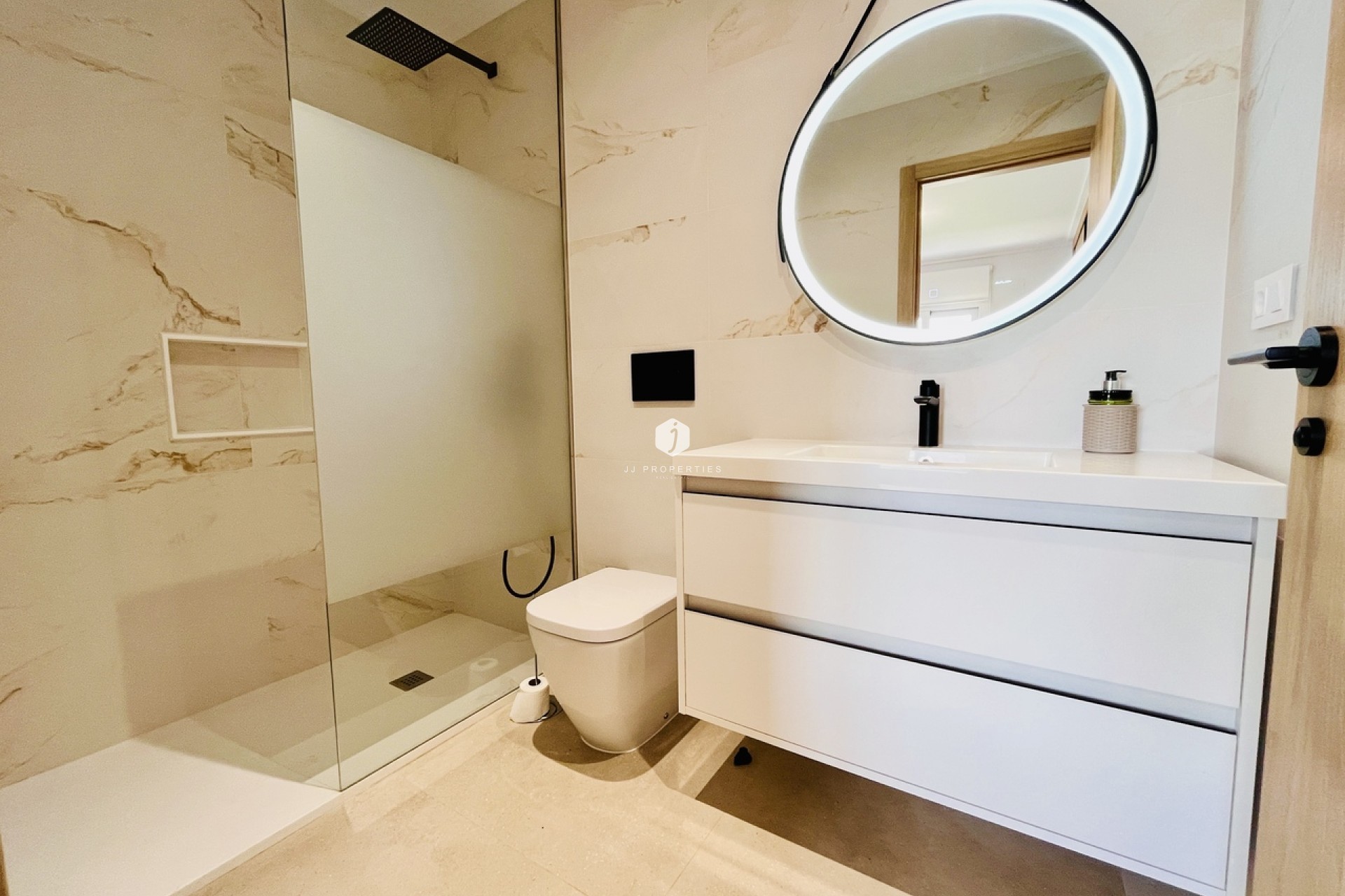 Segunda mano - Apartamento / piso -
El Raso - Costa Blanca