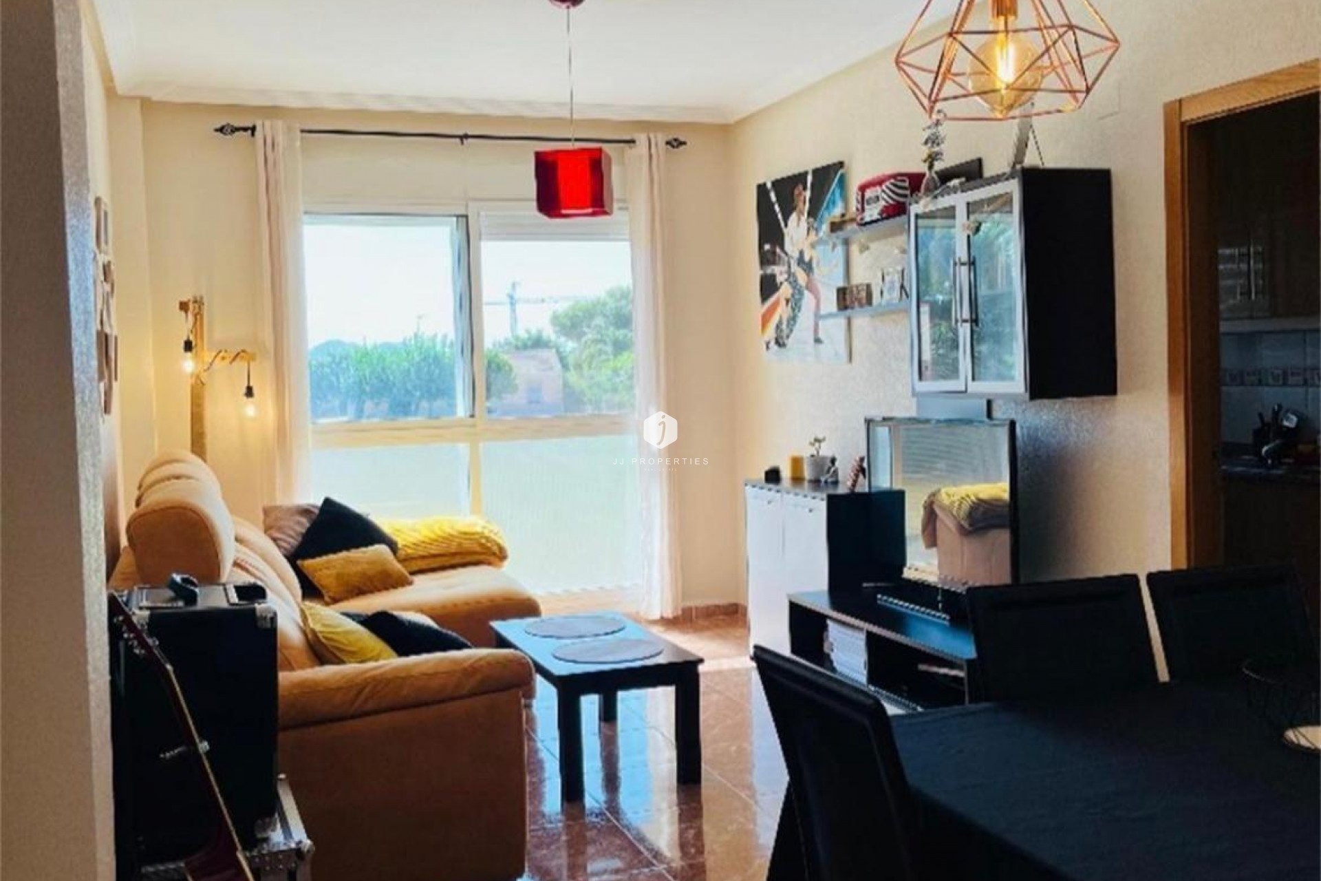 Segunda mano - Apartamento / piso -
Formentera del Segura