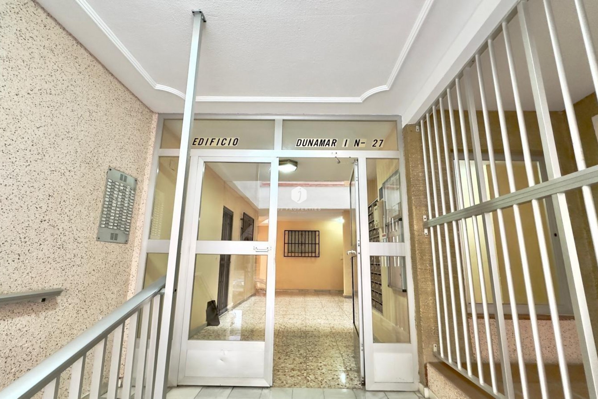 Segunda mano - Apartamento / piso -
Guardamar del Segura - Centro