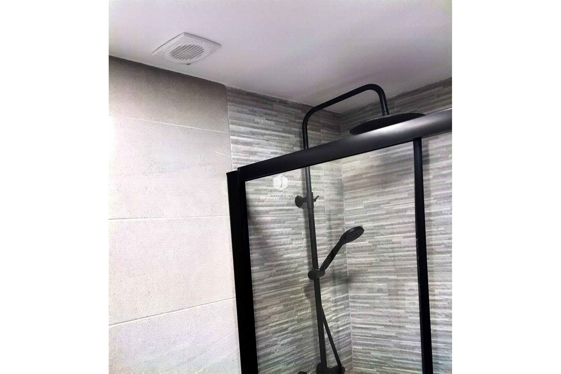 Segunda mano - Apartamento / piso -
Guardamar del Segura - Pinomar