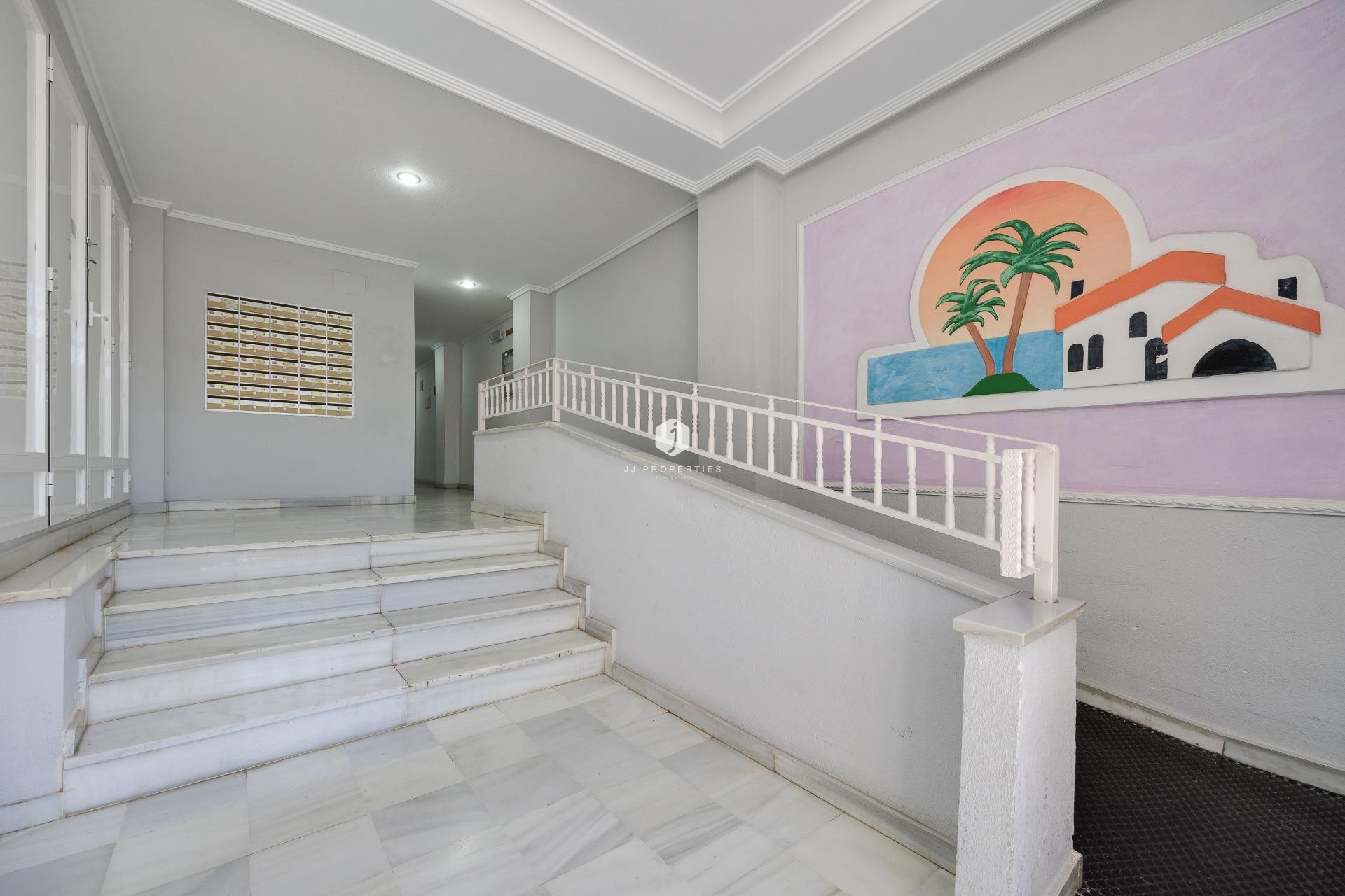 Segunda mano - Apartamento / piso -
Guardamar del Segura - Pueblo