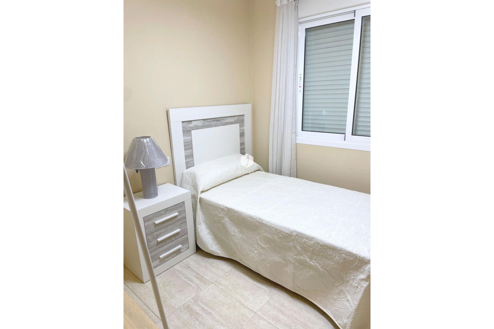 Segunda mano - Apartamento / piso -
Guardamar del Segura - puerto deportivo
