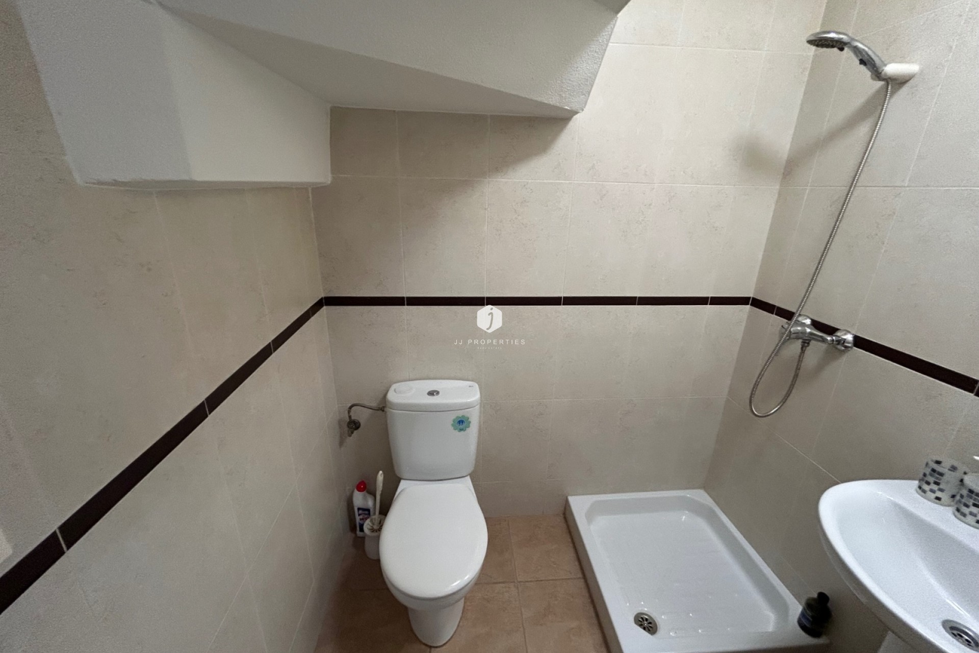 Segunda mano - Apartamento / piso -
Jacarilla - Inland