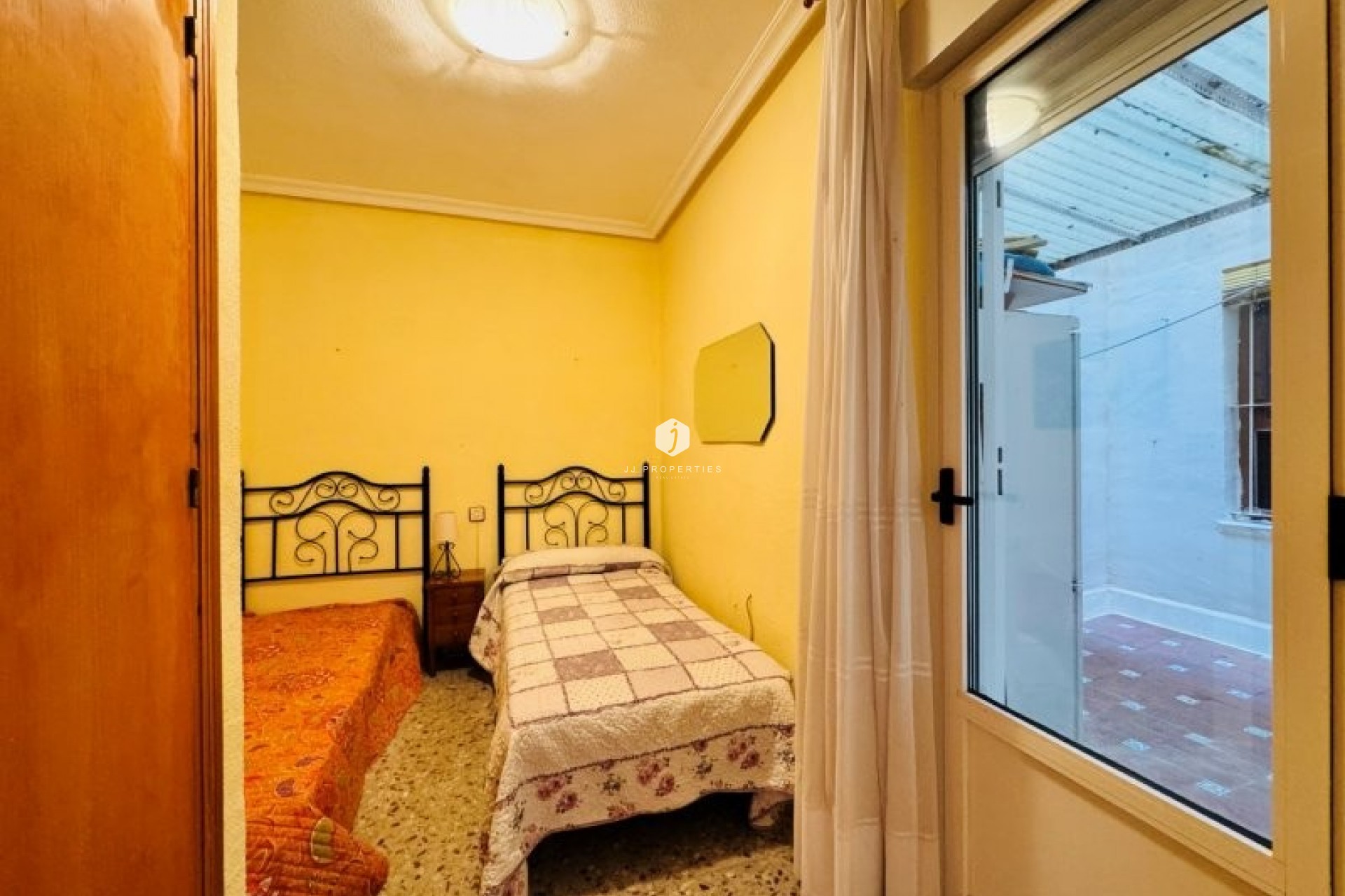 Segunda mano - Apartamento / piso -
La Mata - Costa Blanca