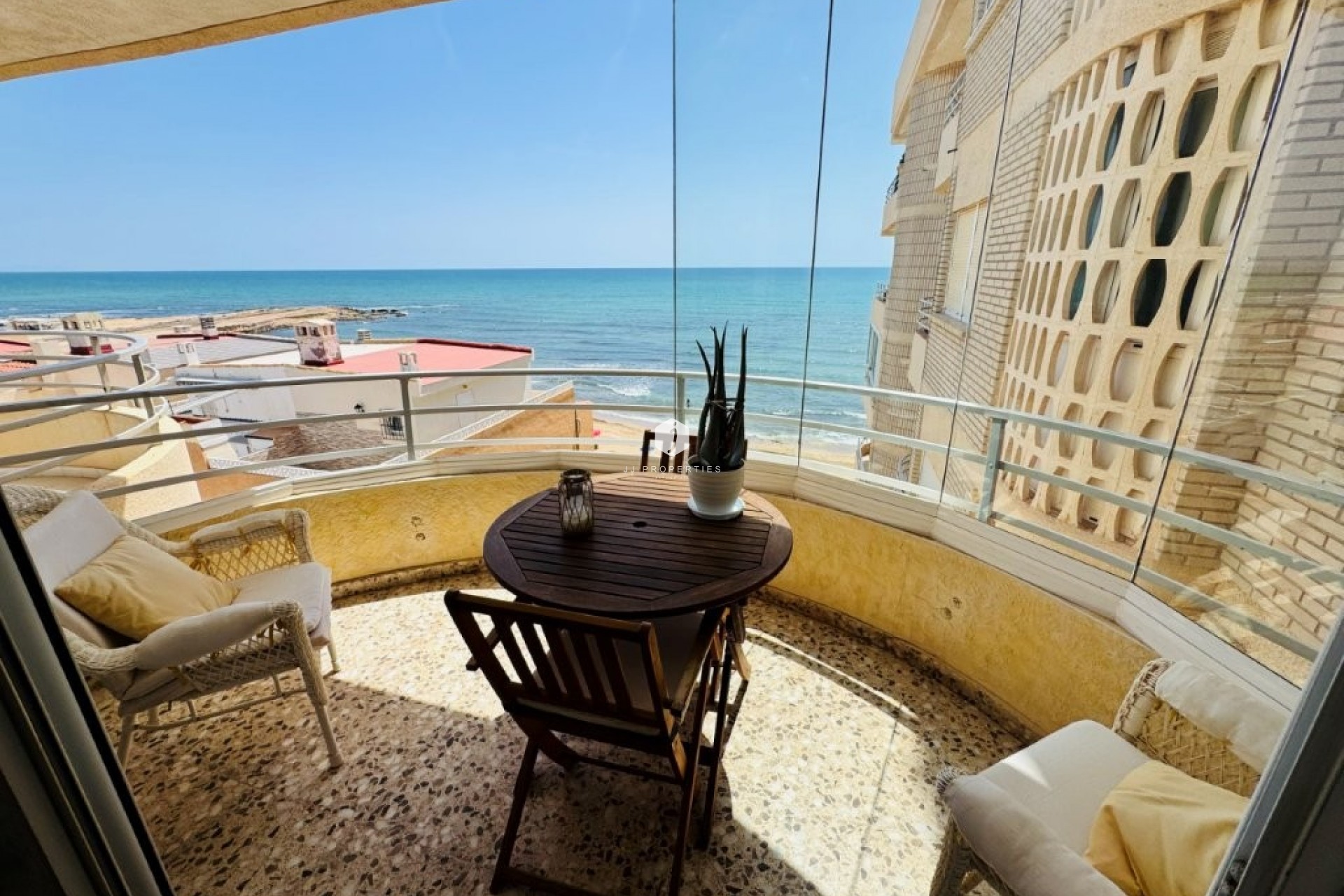 Segunda mano - Apartamento / piso -
La Mata - Costa Blanca