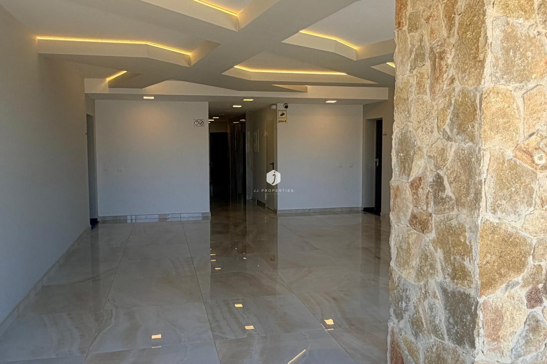 Segunda mano - Apartamento / piso -
Los Altos - Costa Blanca