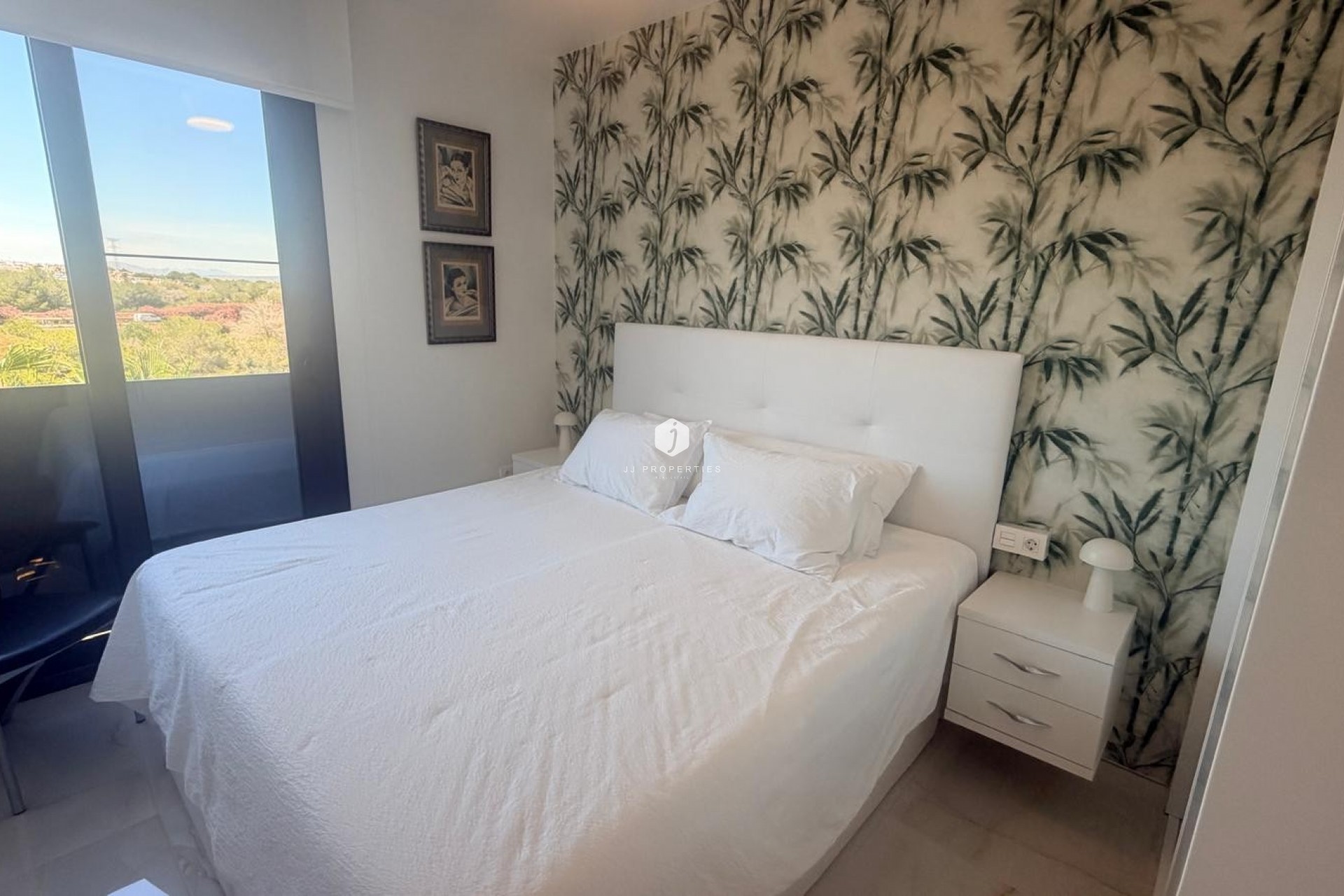 Segunda mano - Apartamento / piso -
Los Altos - Costa Blanca