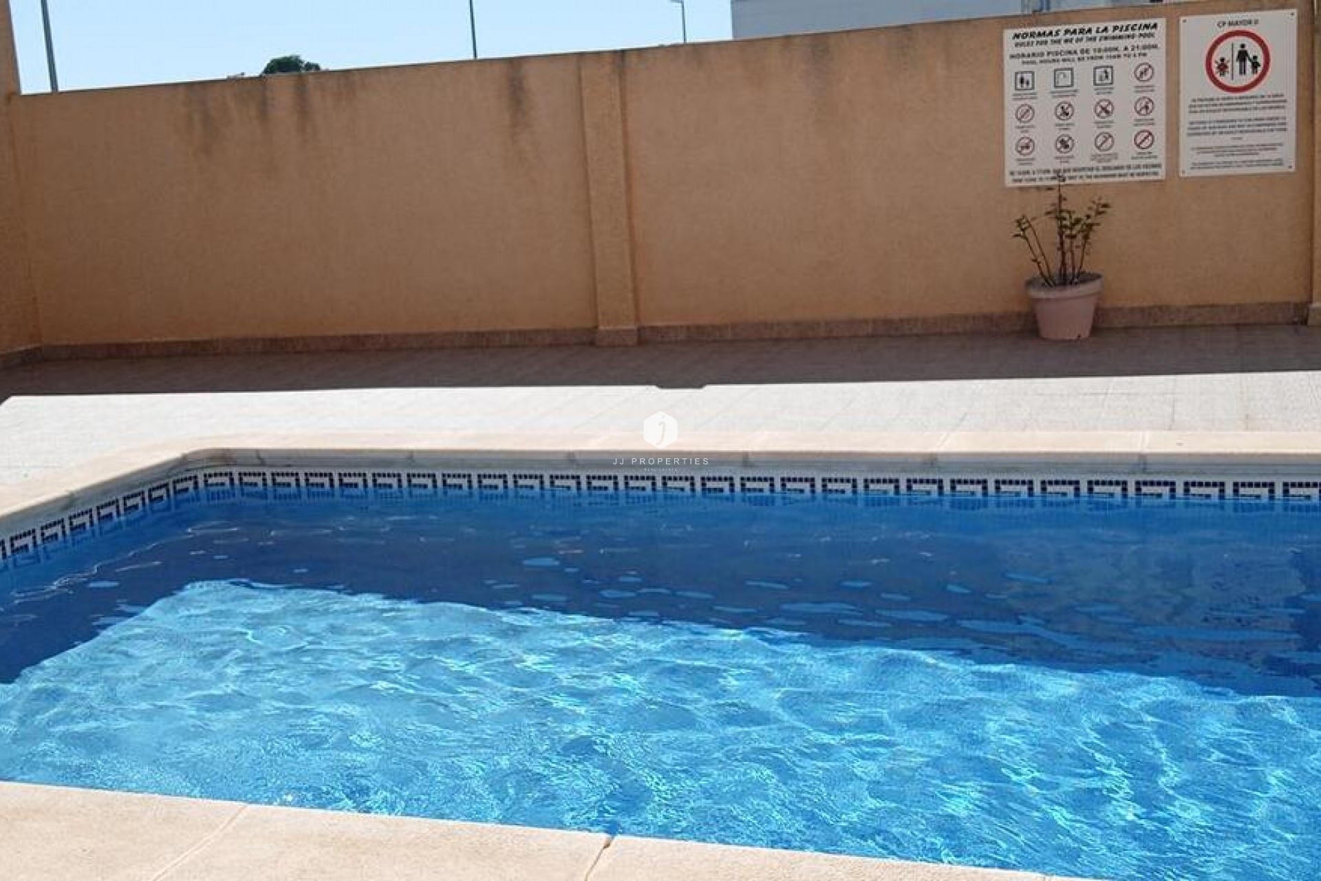 Segunda mano - Apartamento / piso -
Los Montesinos - PUEBLO CENTRO