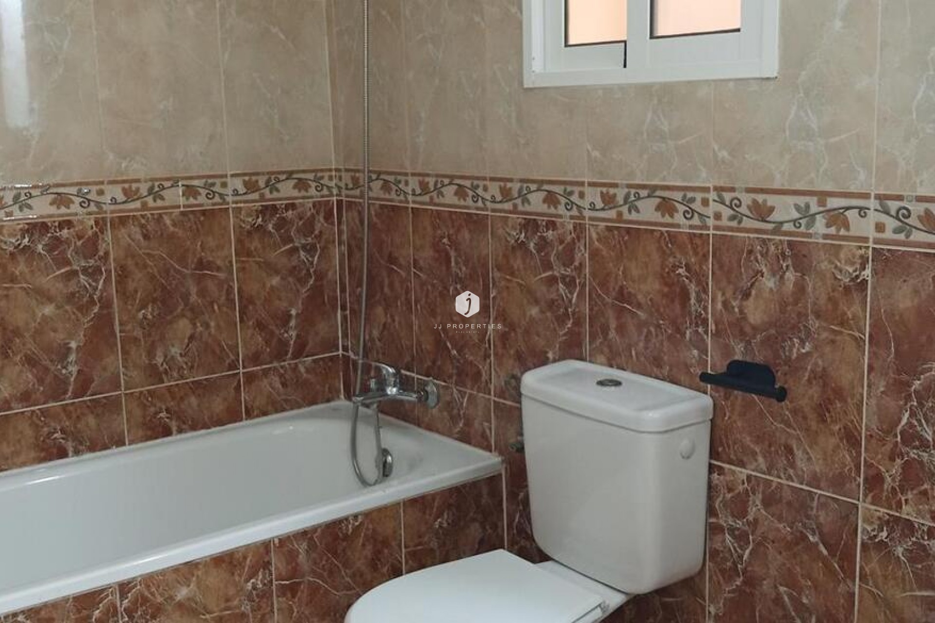 Segunda mano - Apartamento / piso -
Los Montesinos - PUEBLO CENTRO