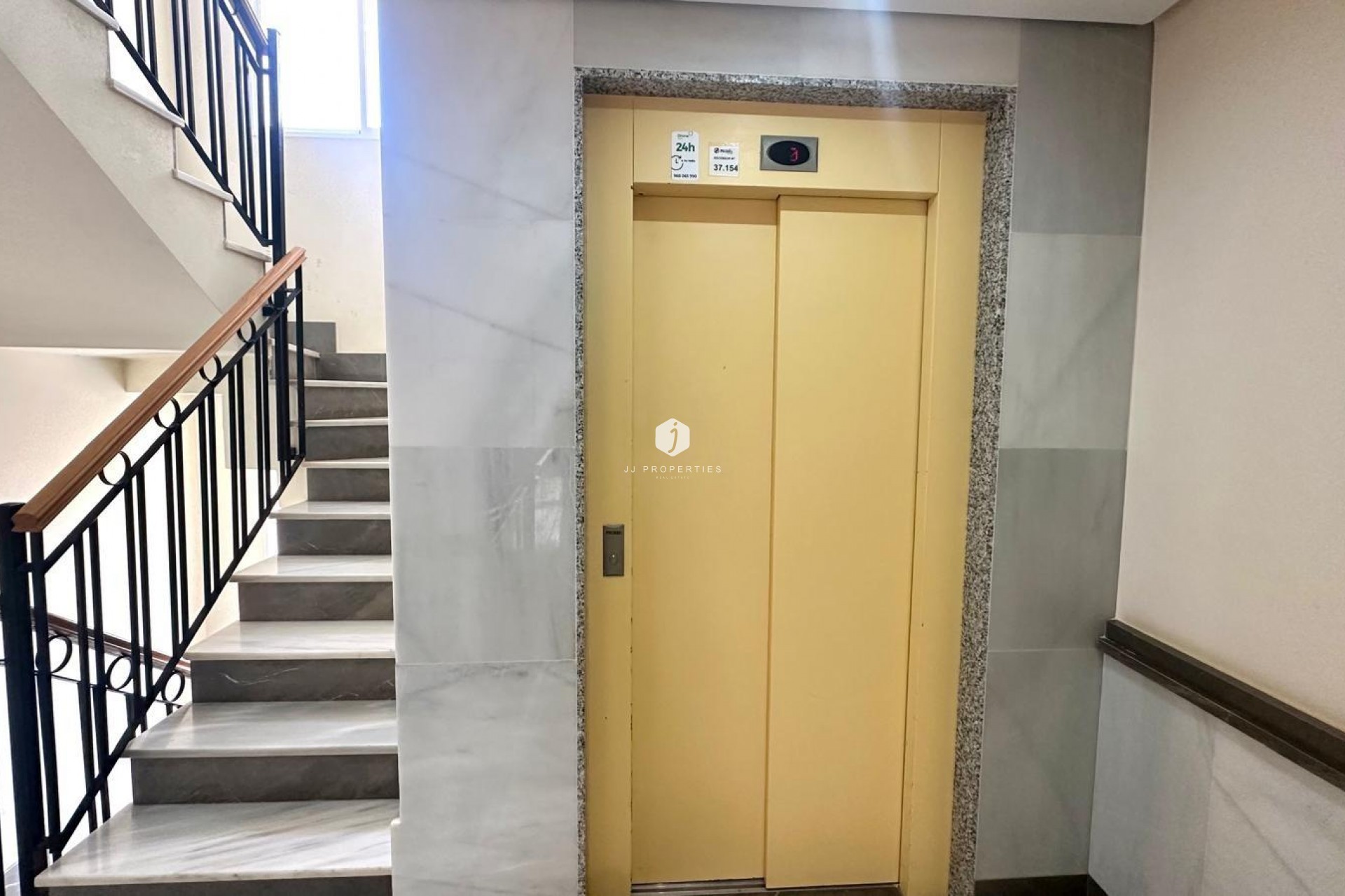 Segunda mano - Apartamento / piso -
Orihuela Costa - Altos De Campoamor