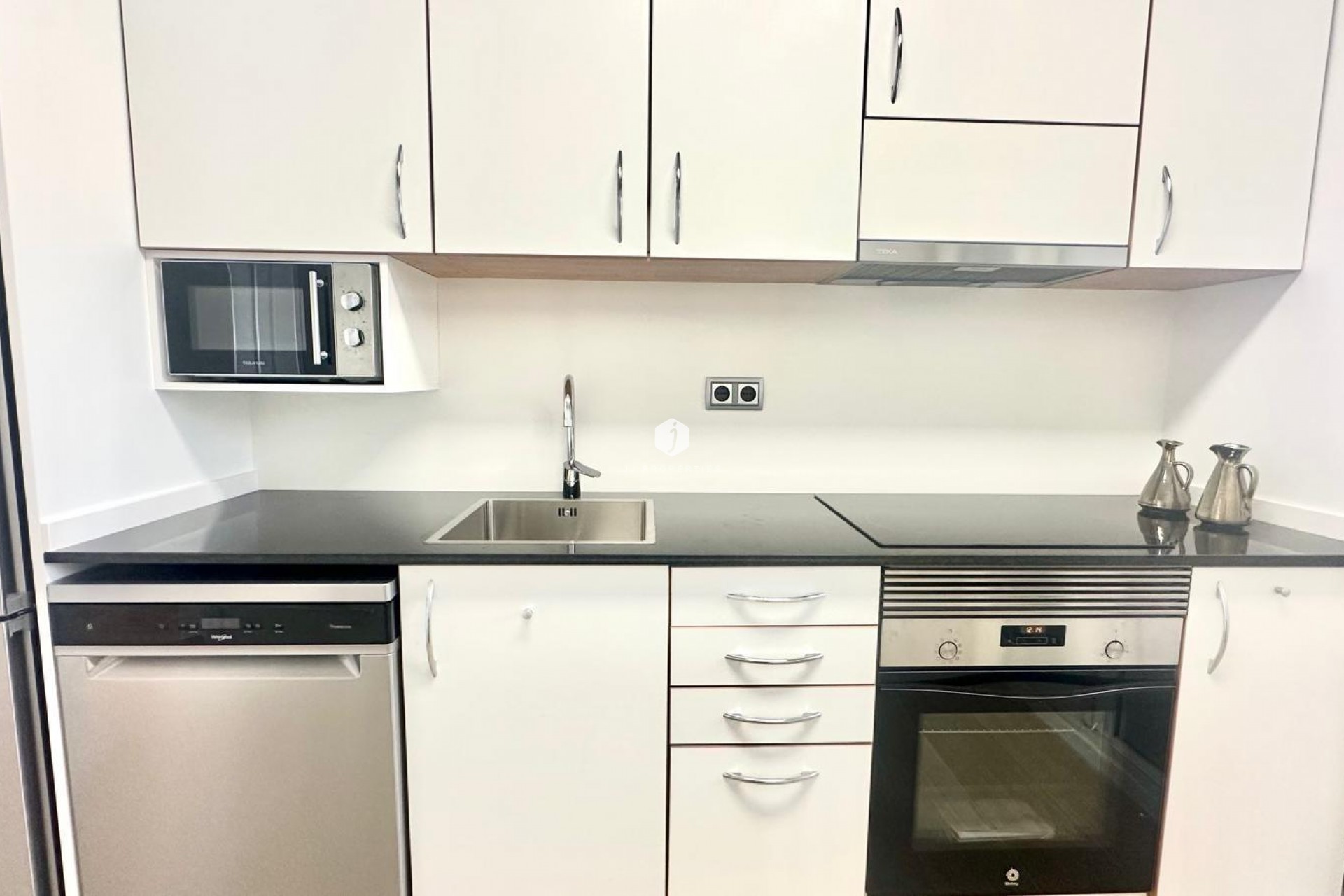 Segunda mano - Apartamento / piso -
Orihuela Costa - Campoamor