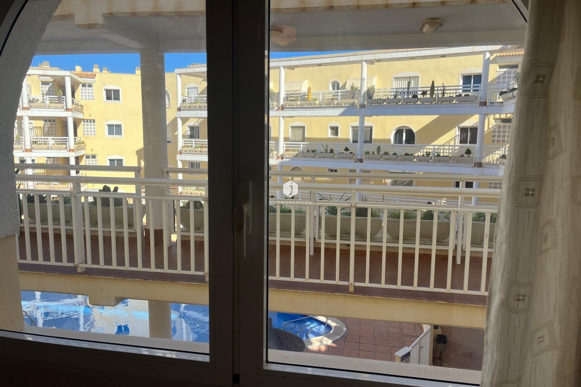 Segunda mano - Apartamento / piso -
Orihuela Costa - Campoamor