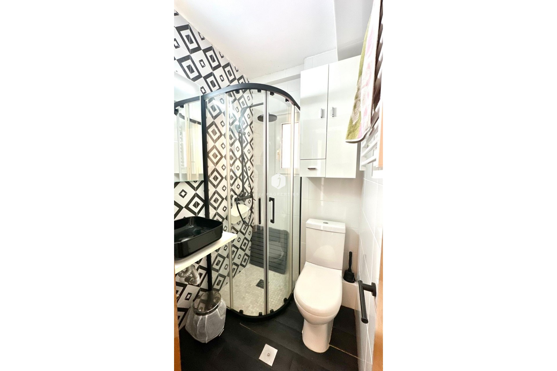 Segunda mano - Apartamento / piso -
Orihuela Costa - Campoamor