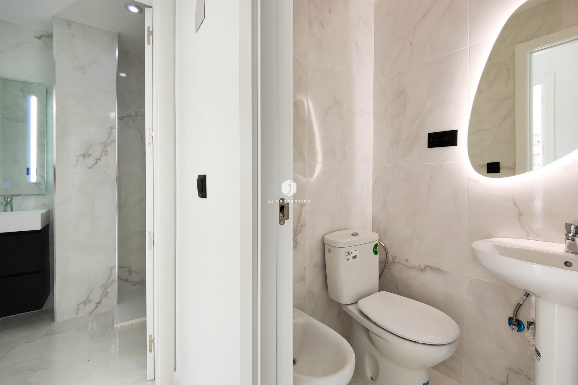 Segunda mano - Apartamento / piso -
Orihuela Costa - Costa Blanca