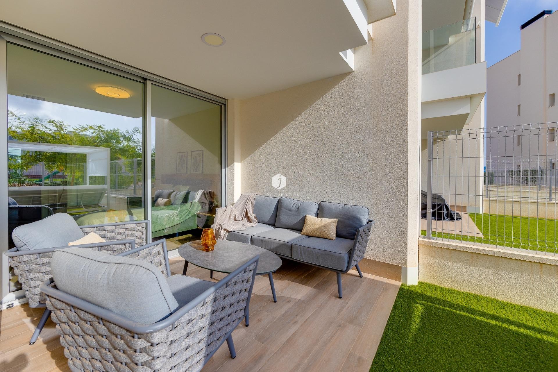 Segunda mano - Apartamento / piso -
Orihuela Costa - Villamartín-las Filipinas