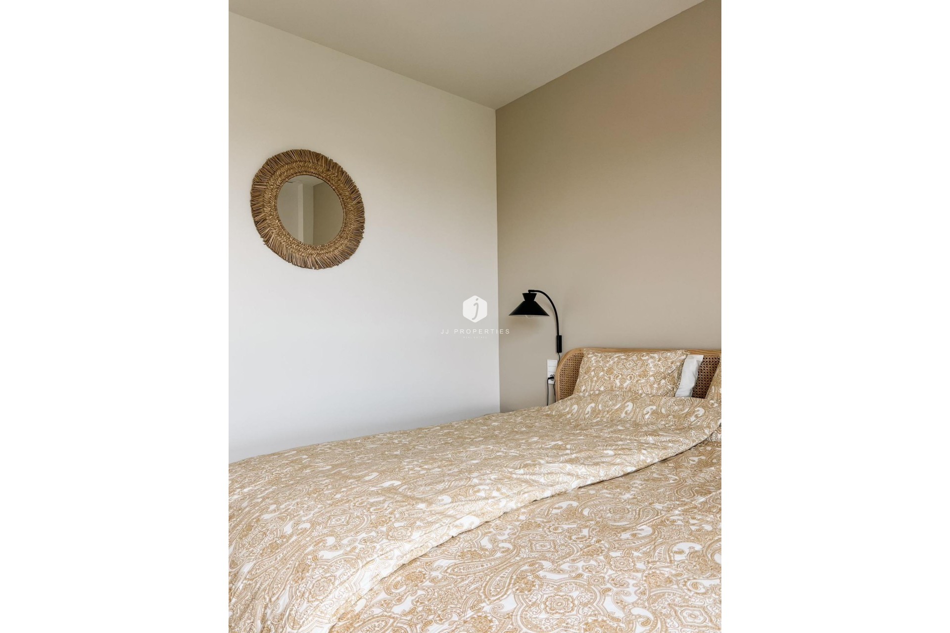 Segunda mano - Apartamento / piso -
Orihuela Costa