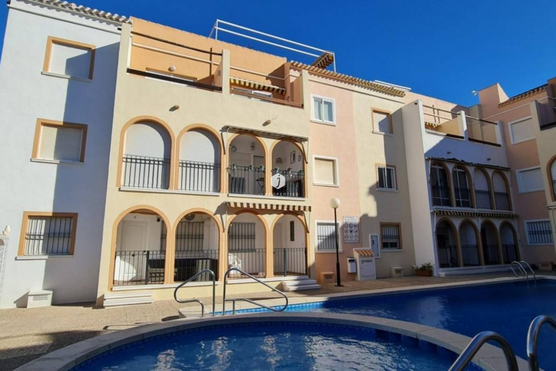 Segunda mano - Apartamento / piso -
Playa De Los Naufragos - Costa Blanca