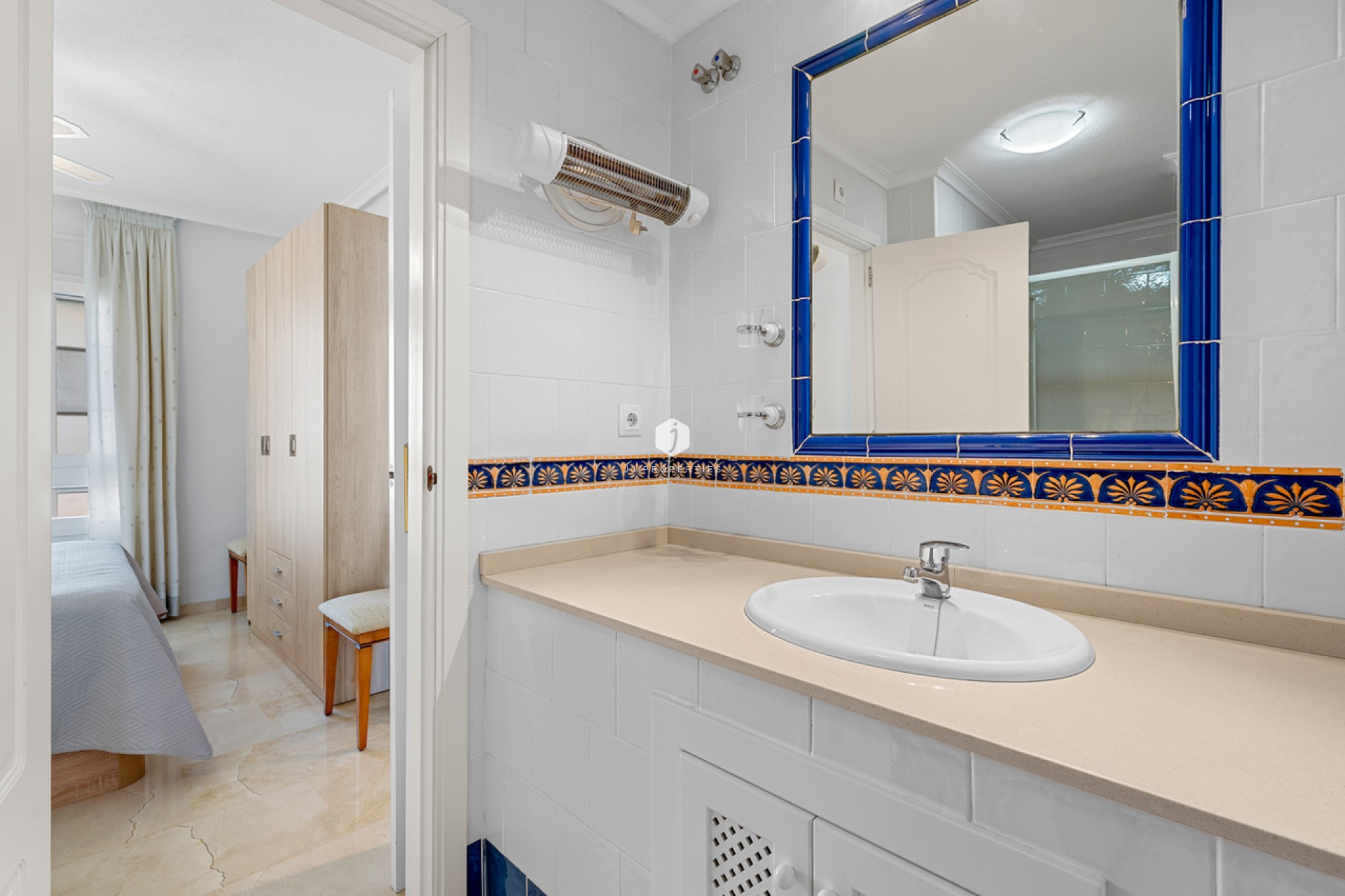 Segunda mano - Apartamento / piso -
Playa Flamenca - Costa Blanca