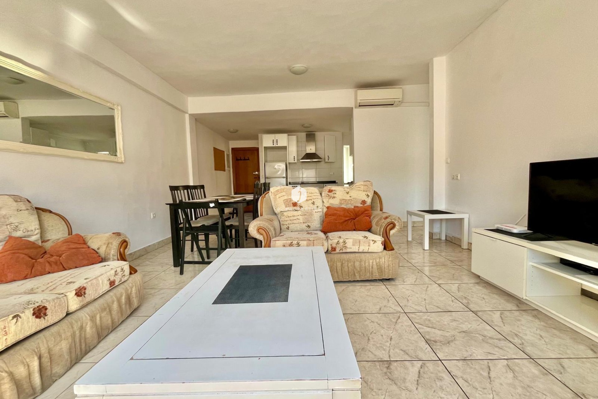Segunda mano - Apartamento / piso -
Rojales