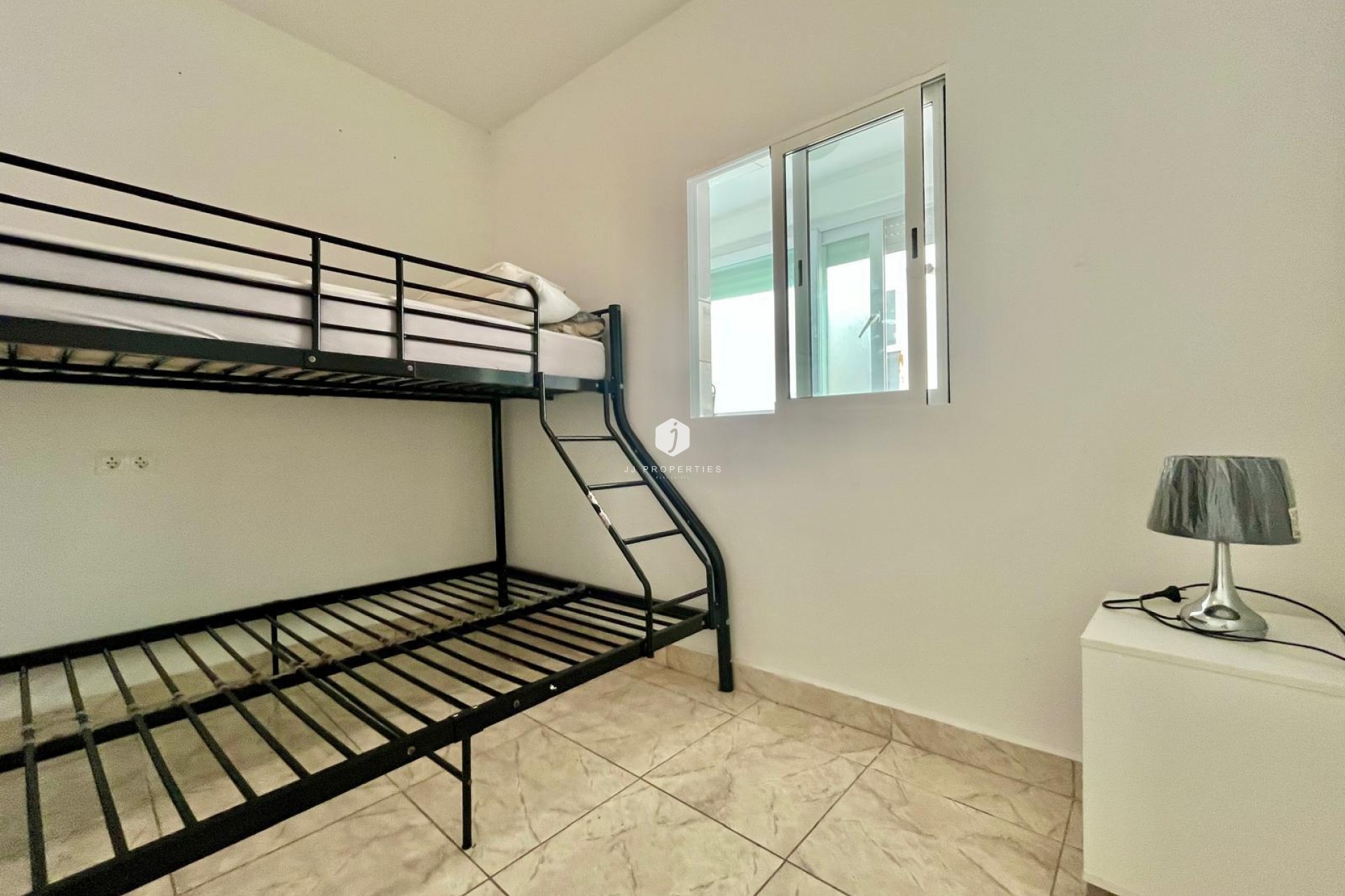 Segunda mano - Apartamento / piso -
Rojales