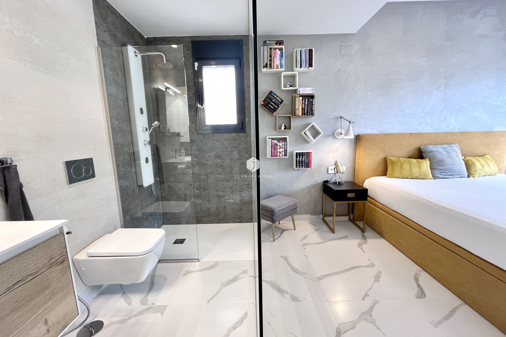 Segunda mano - Apartamento / piso -
San Miguel de Salinas - Inland