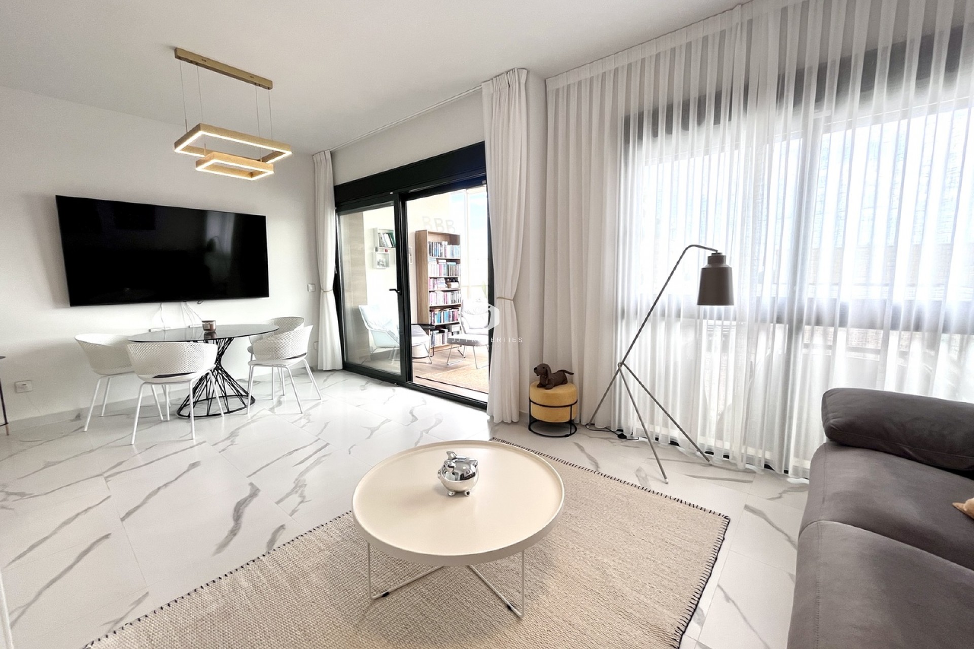 Segunda mano - Apartamento / piso -
San Miguel de Salinas - Inland