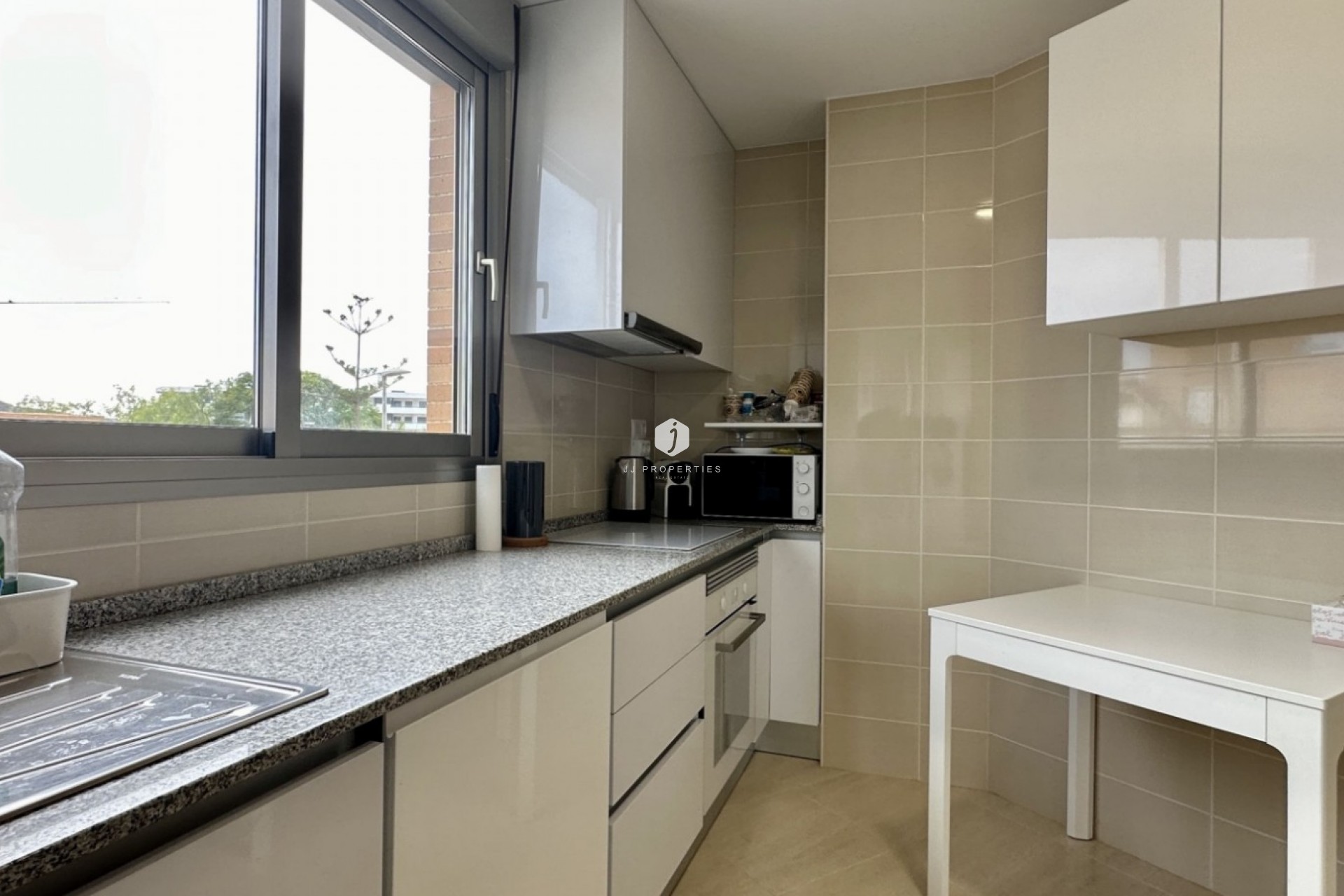 Segunda mano - Apartamento / piso -
San Miguel de Salinas - Inland