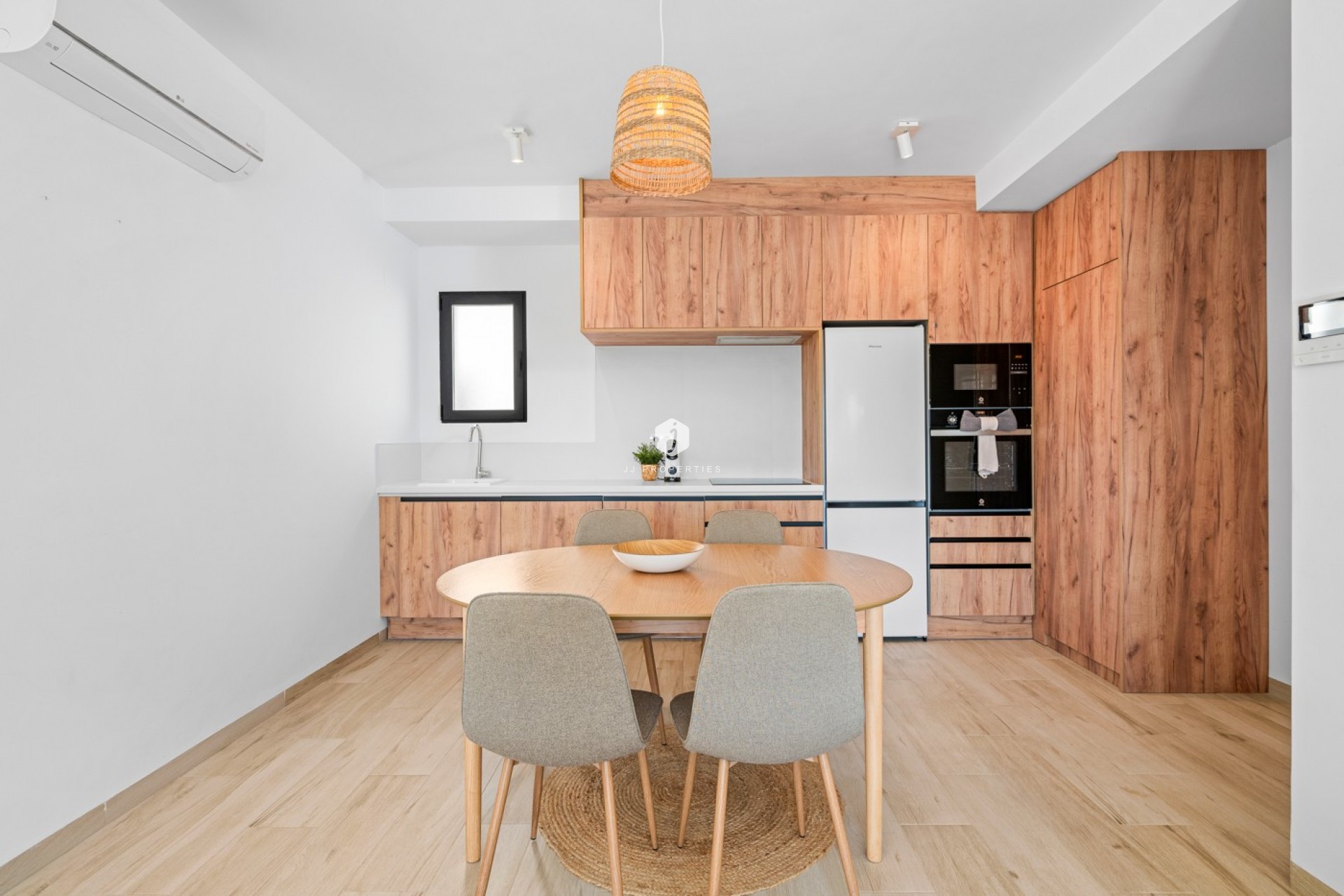 Segunda mano - Apartamento / piso -
San Miguel de Salinas - Inland
