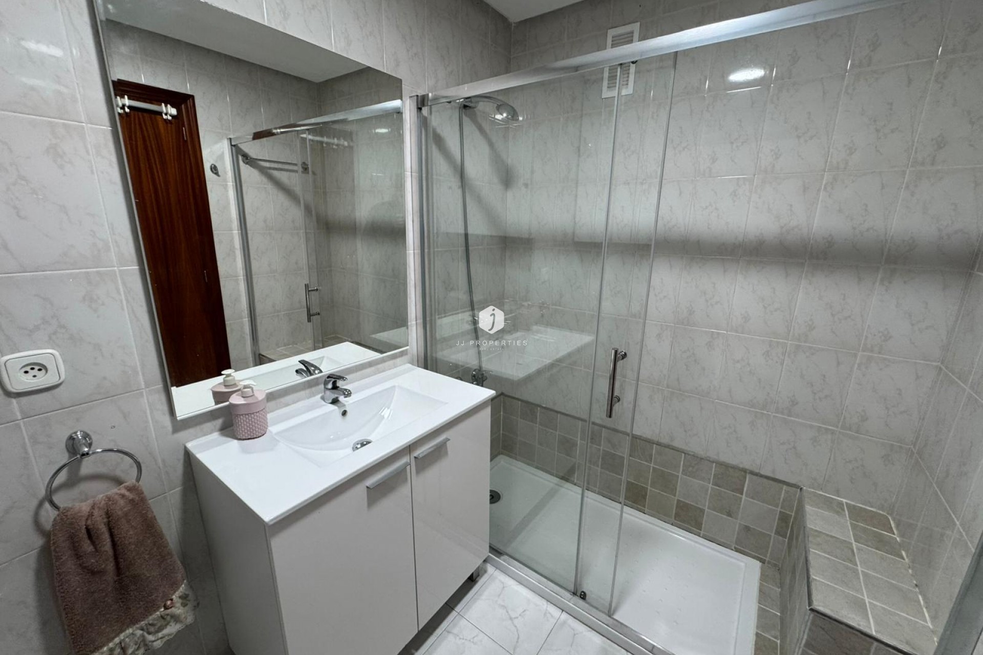 Segunda mano - Apartamento / piso -
San Miguel de Salinas - Inland