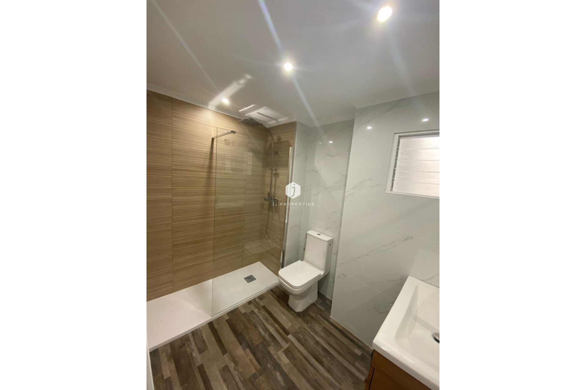 Segunda mano - Apartamento / piso -
San Miguel de Salinas - Pueblo 9